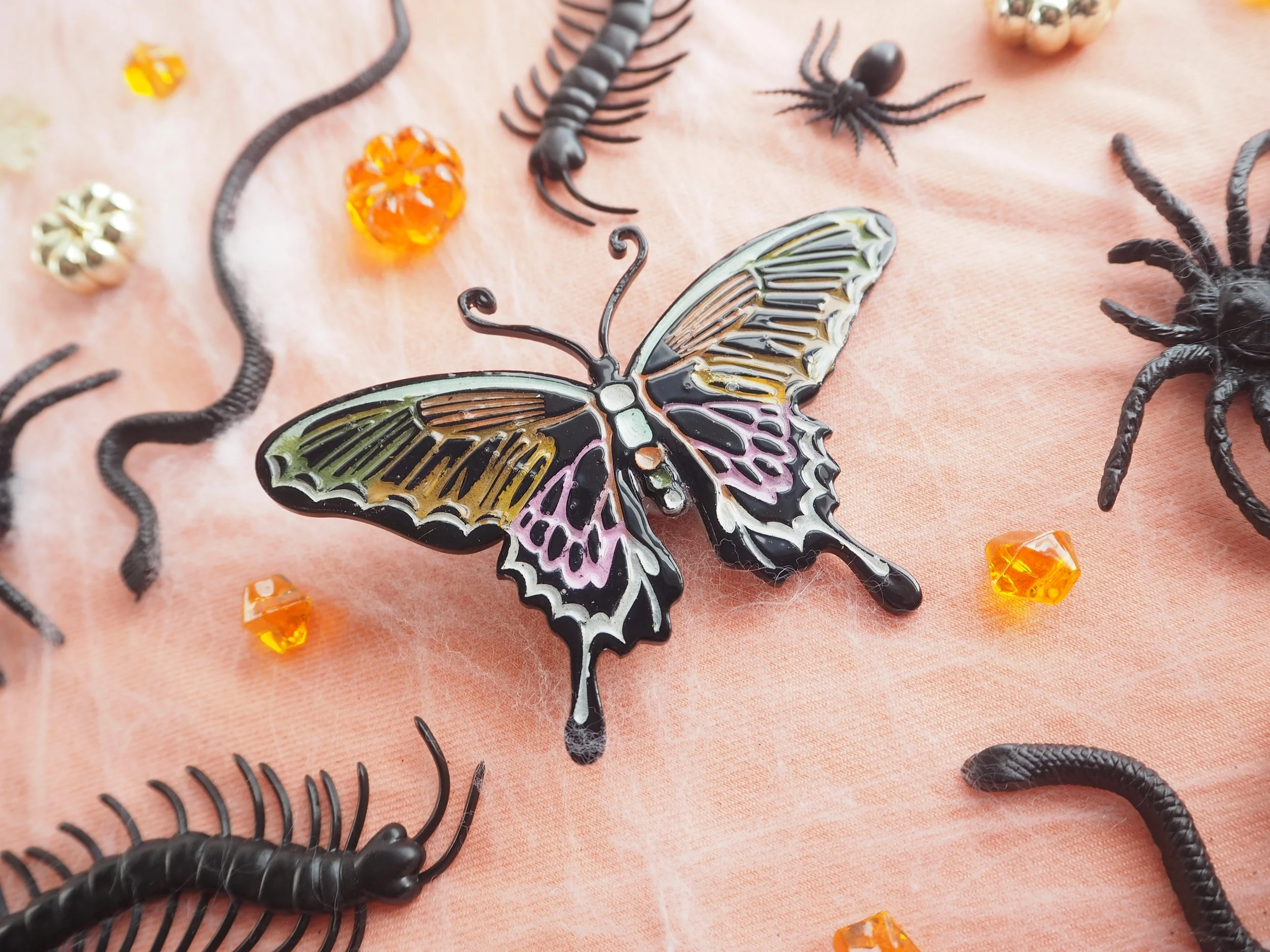 Halloween Pins300014.JPG