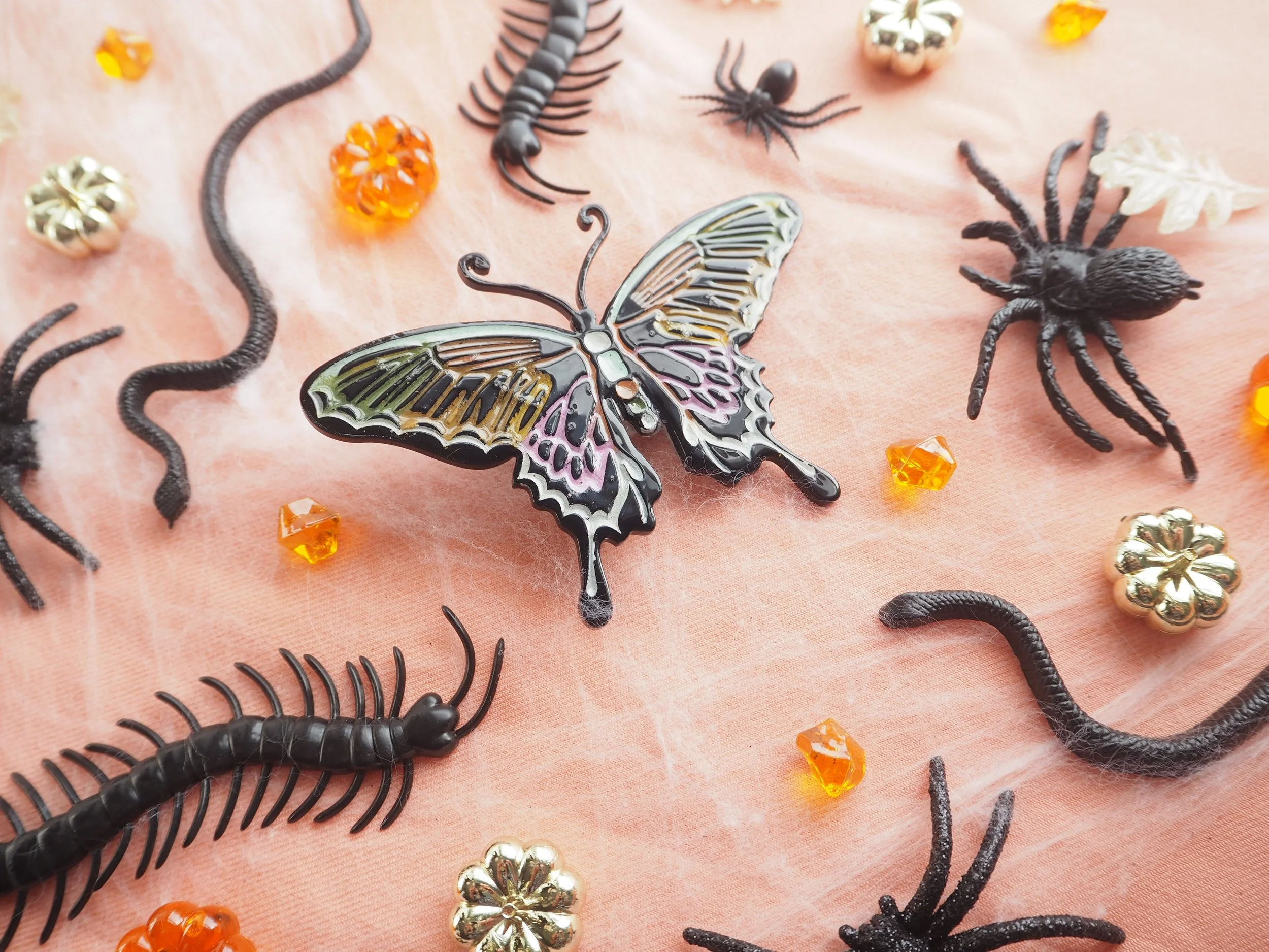 Halloween Pins300011.JPG