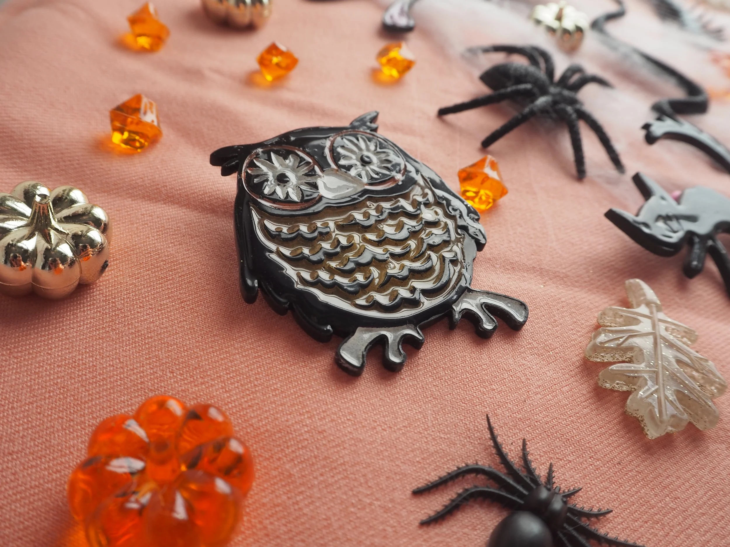 Halloween Pins050137.JPG