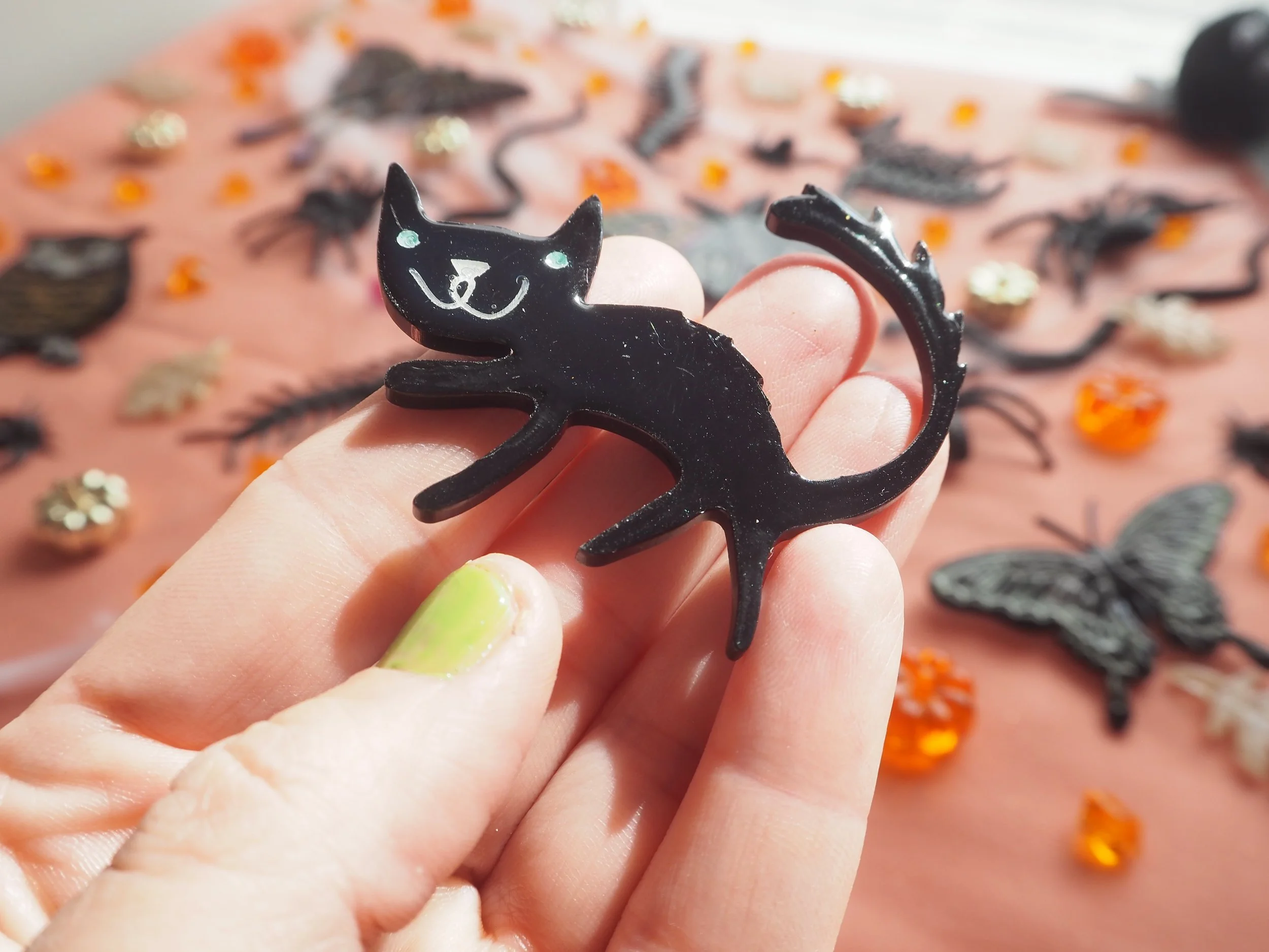 Halloween Pins050164.JPG