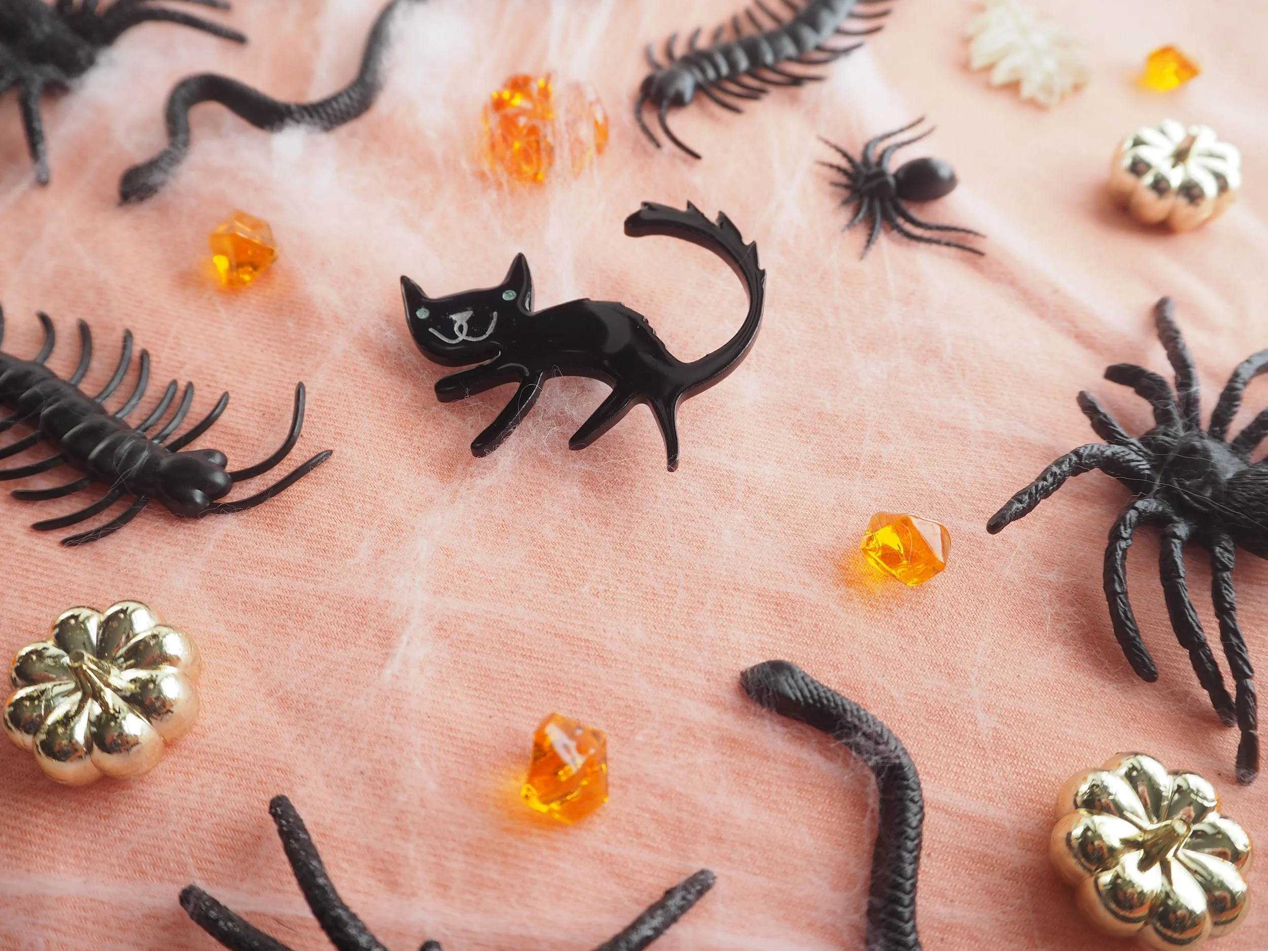 Halloween Pins300038.JPG