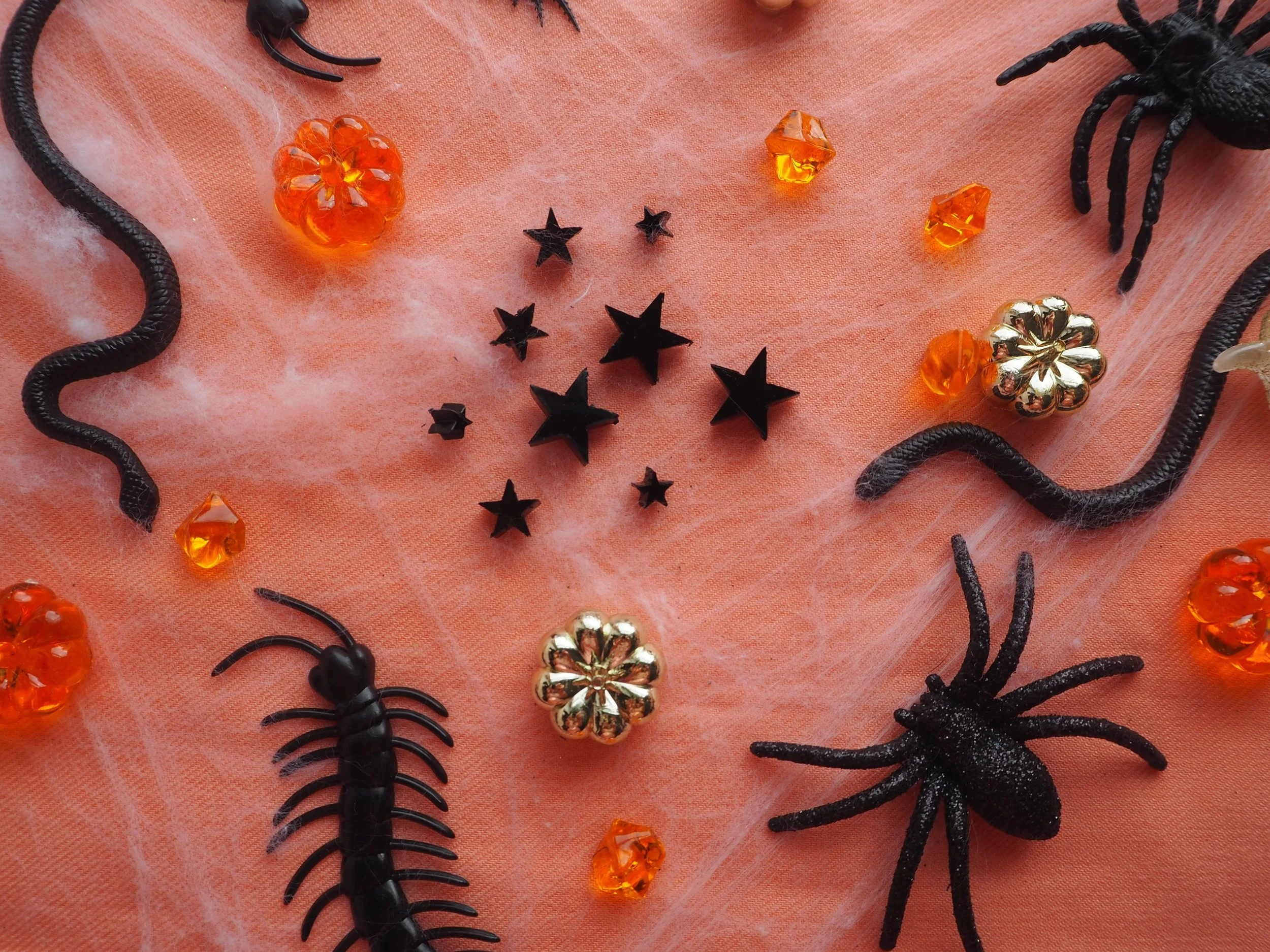 Halloween Garland Pieces050216.JPG