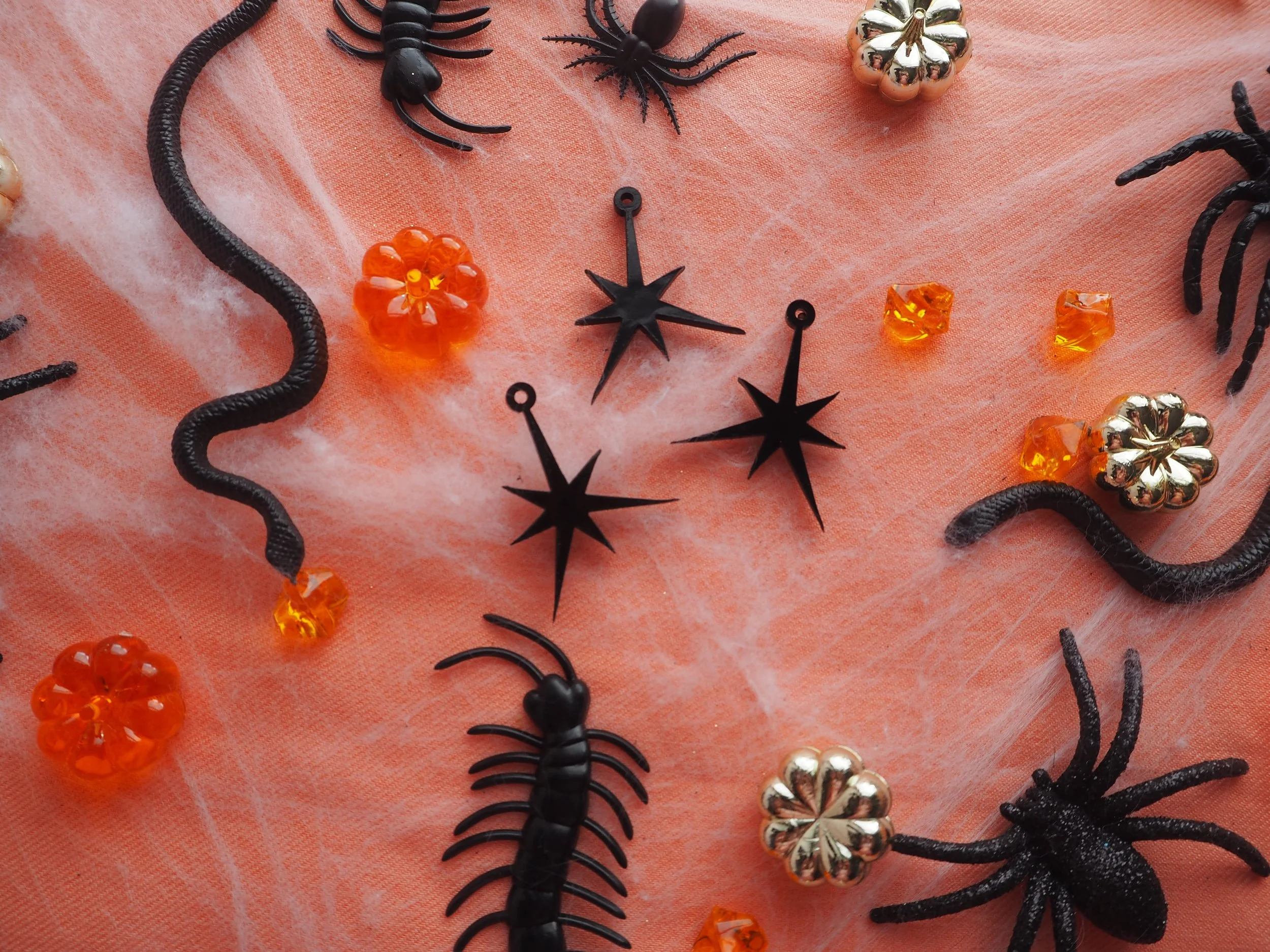 Halloween Garland Pieces050220.JPG