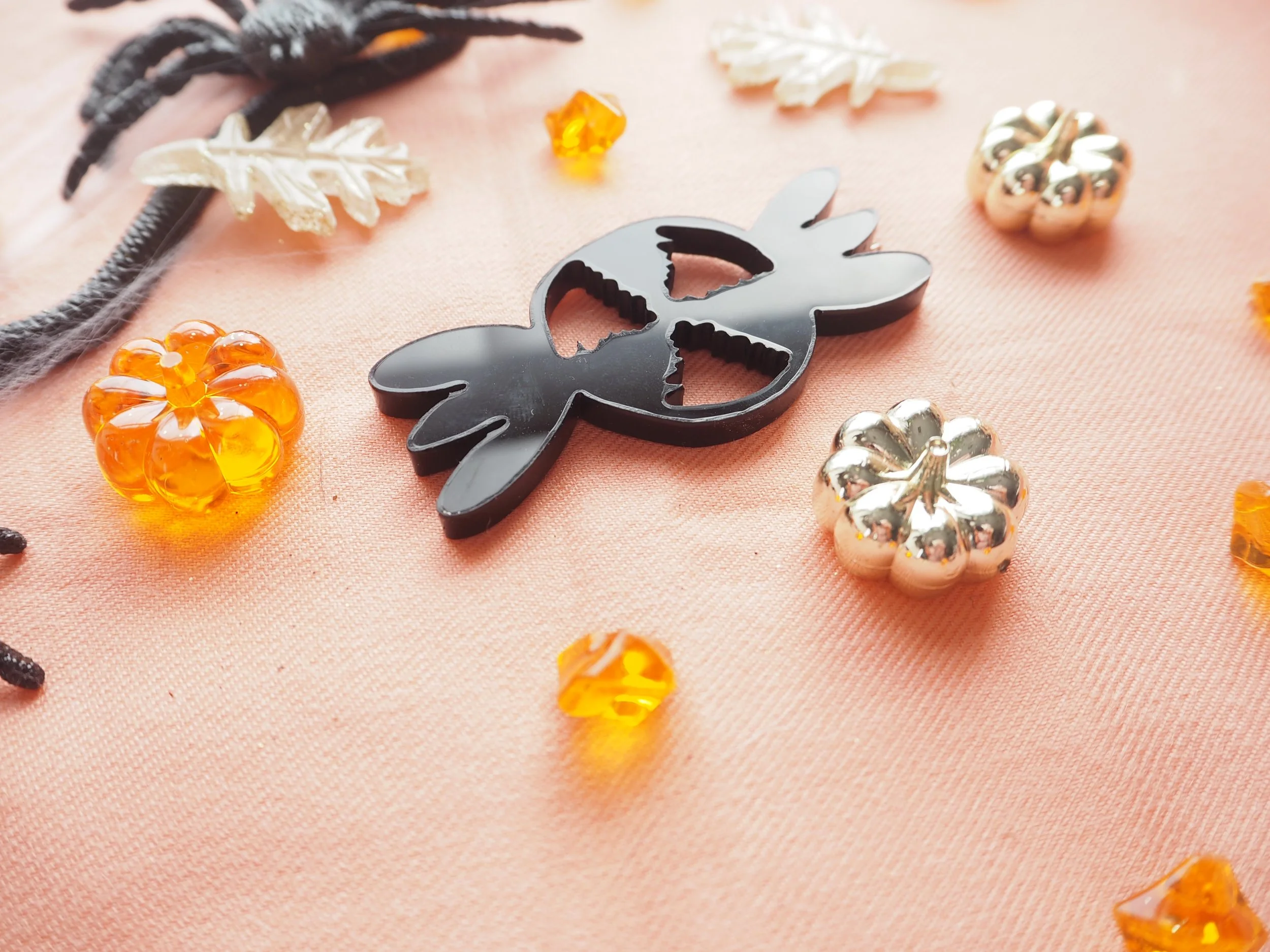 Halloween Garland Pieces050180.JPG