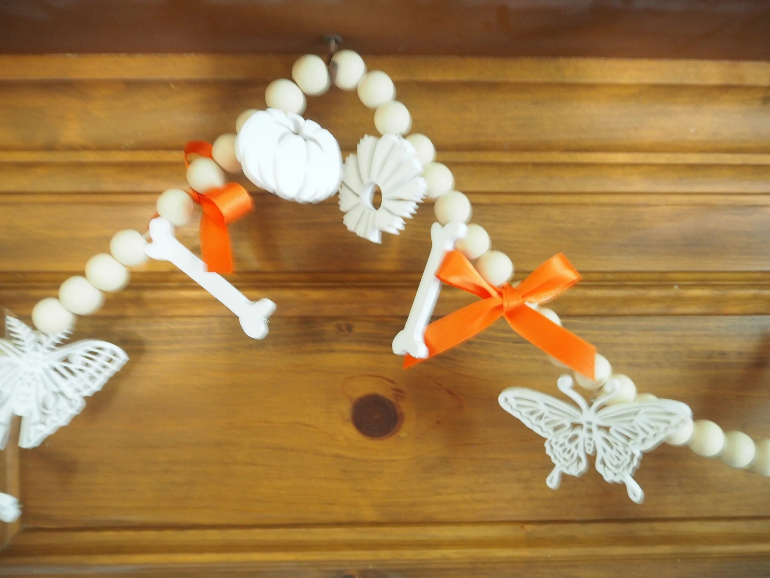 Halloween Garland Pieces060292.JPG