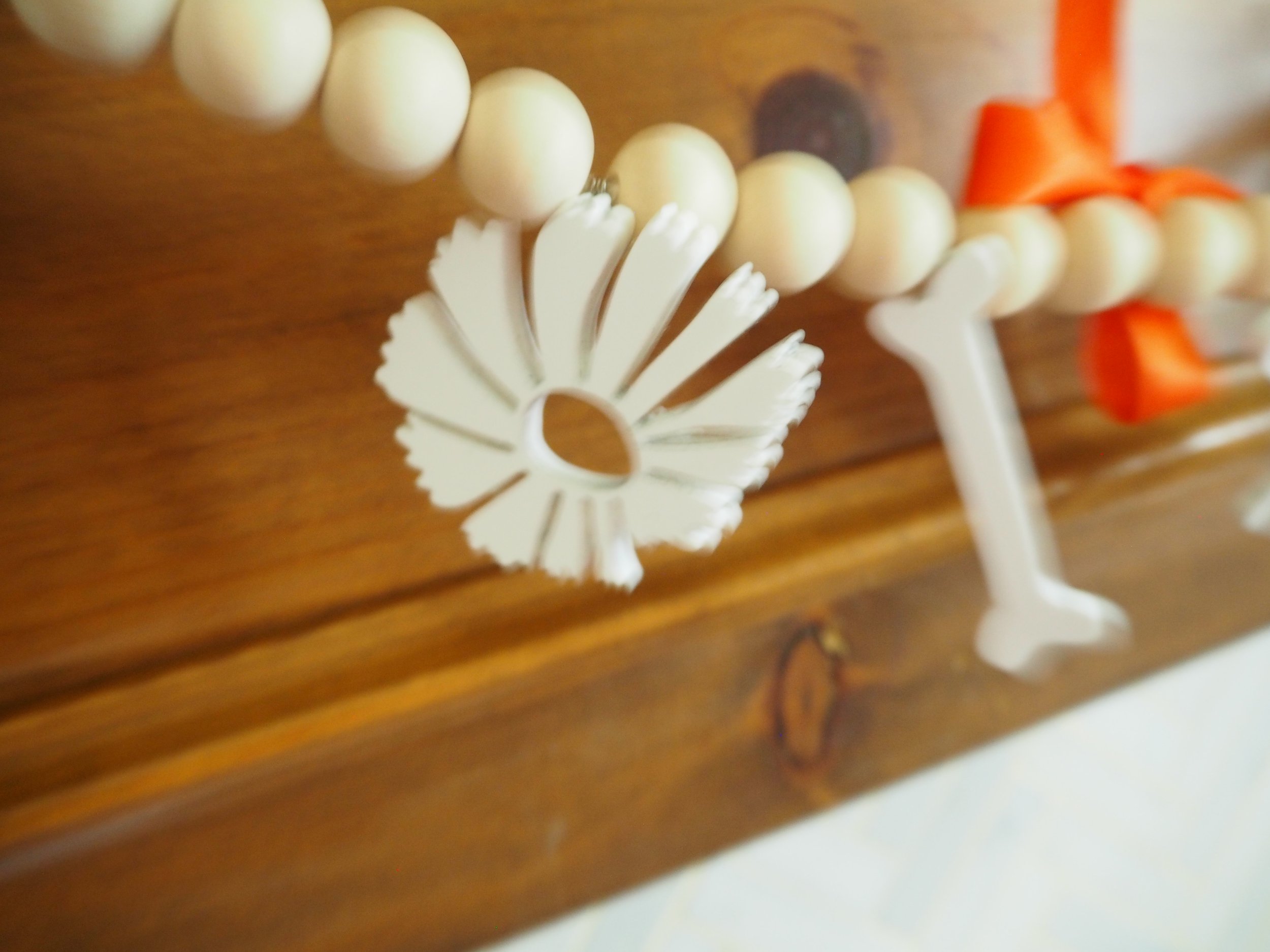 Halloween Garland Pieces060273.JPG