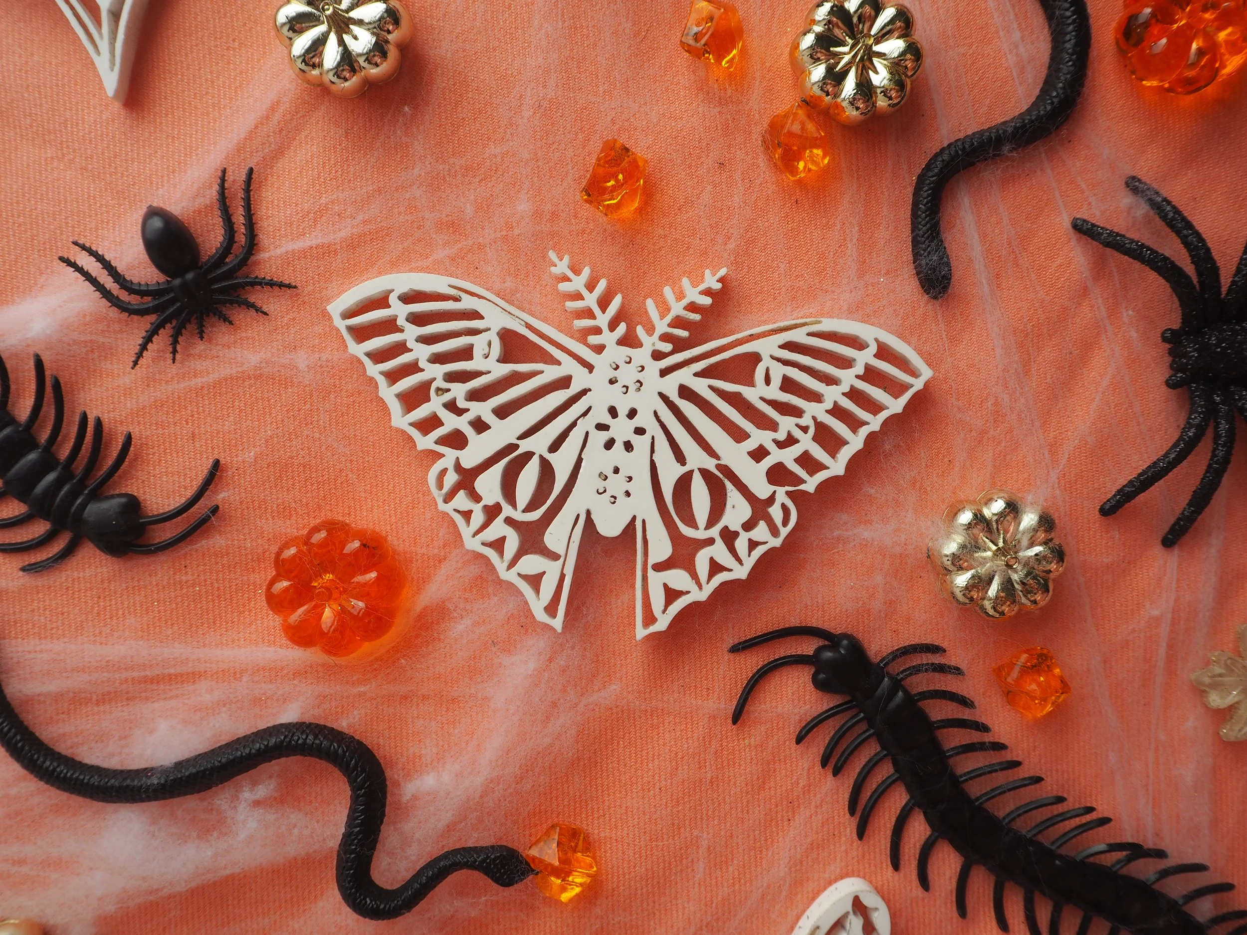 Halloween Garland Pieces050231.JPG