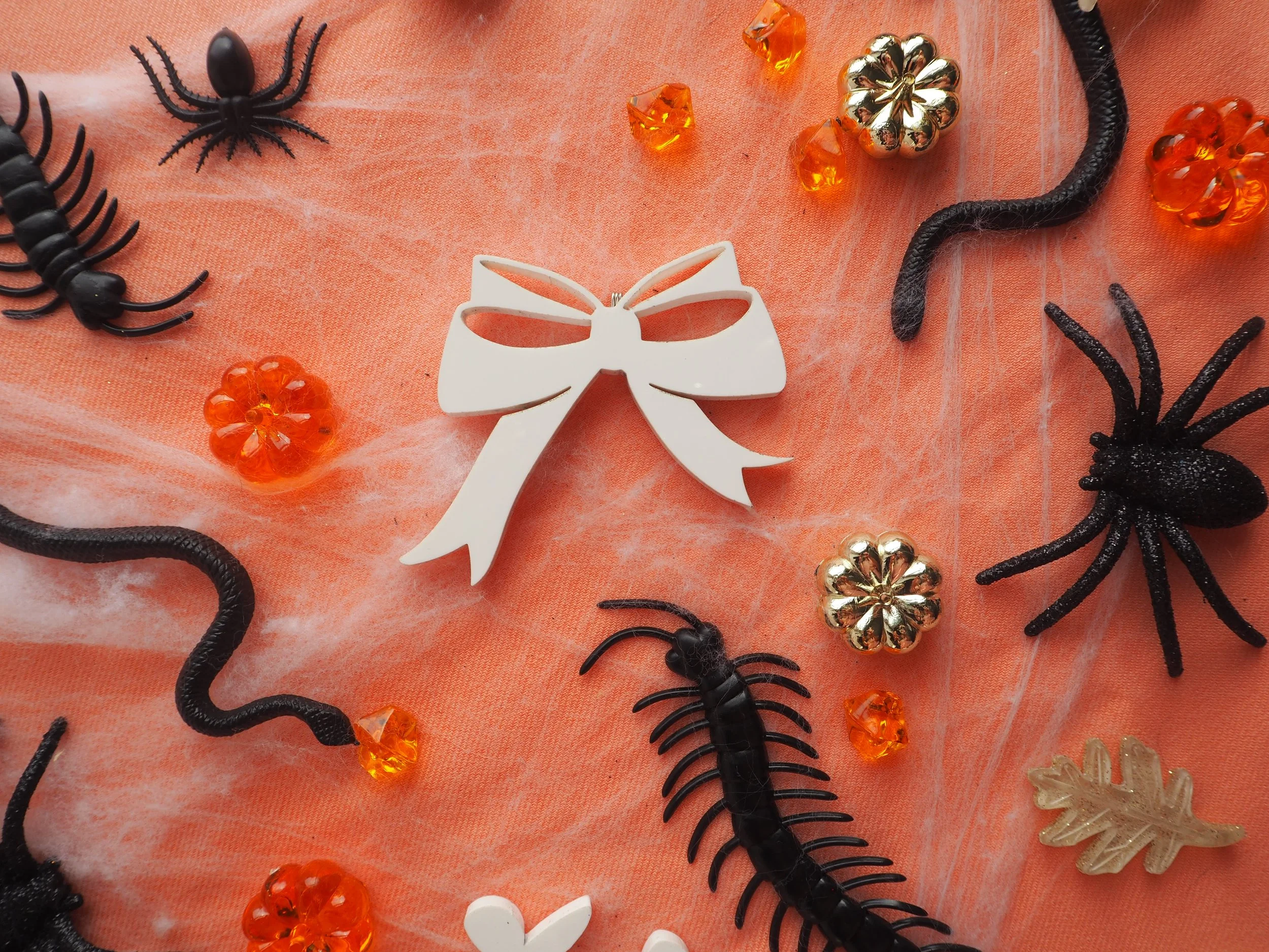 Halloween Garland Pieces050244.JPG