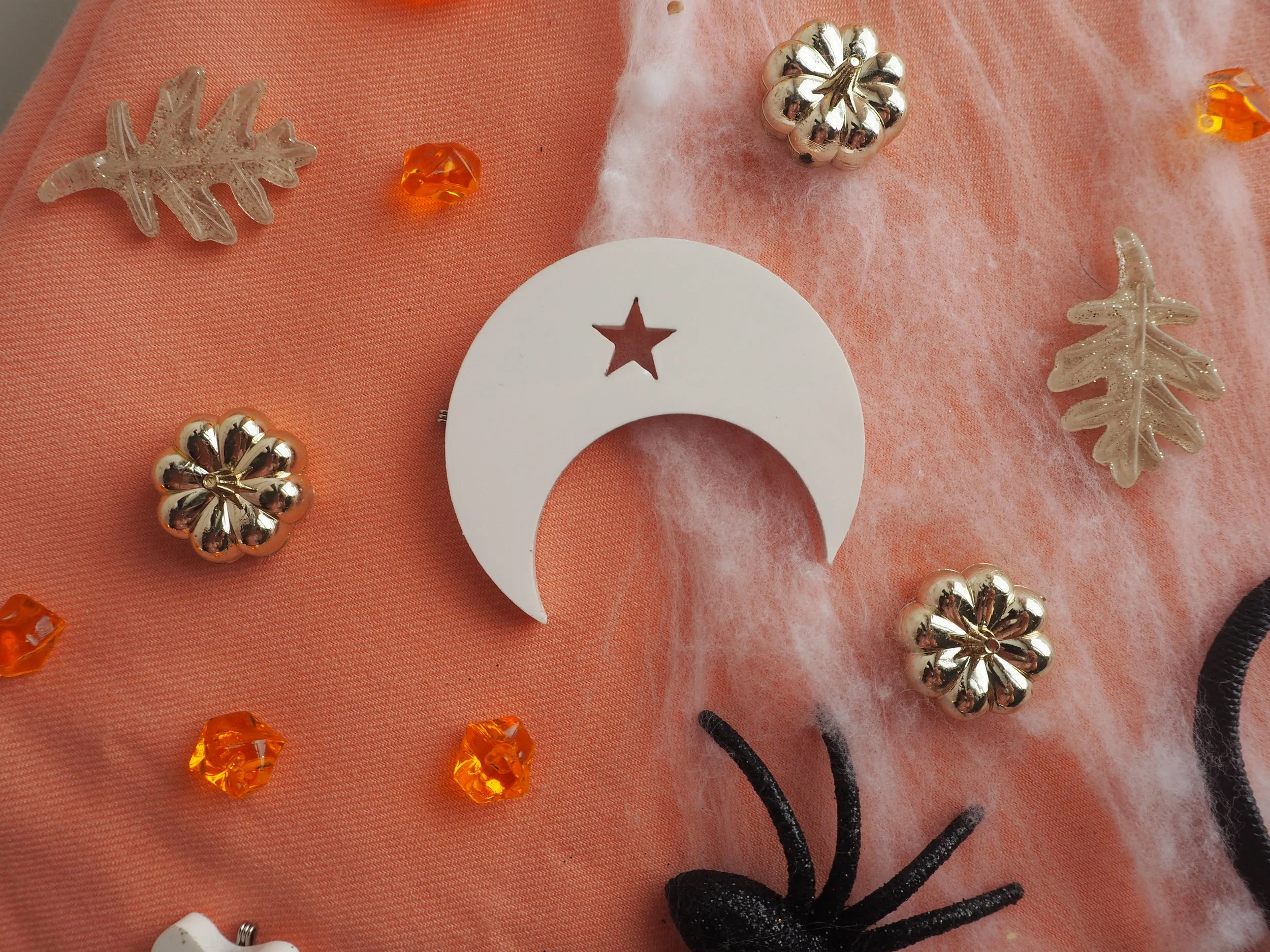 Halloween Garland Pieces050249.JPG