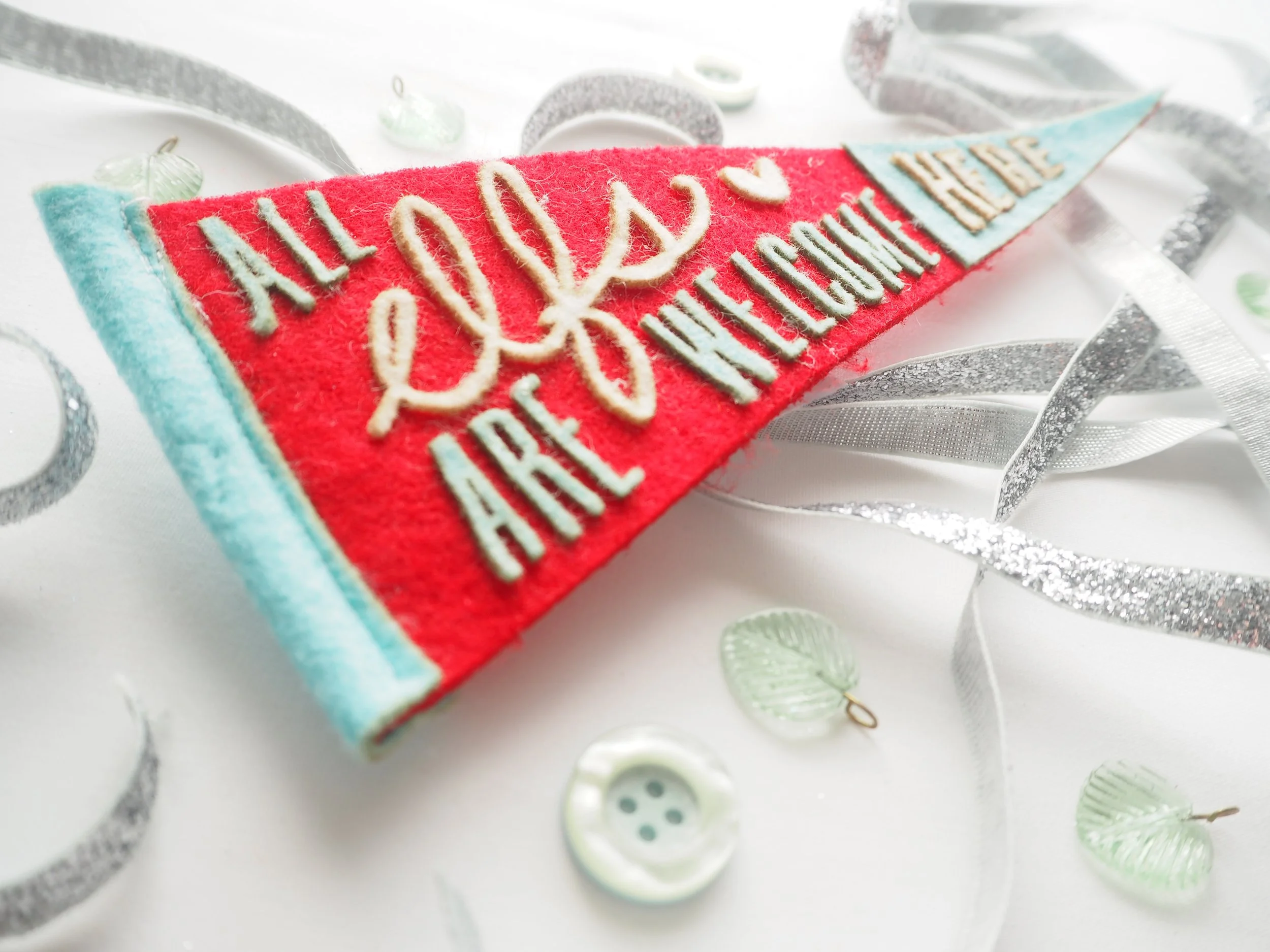 Mini Felt Pennants_290519.JPG