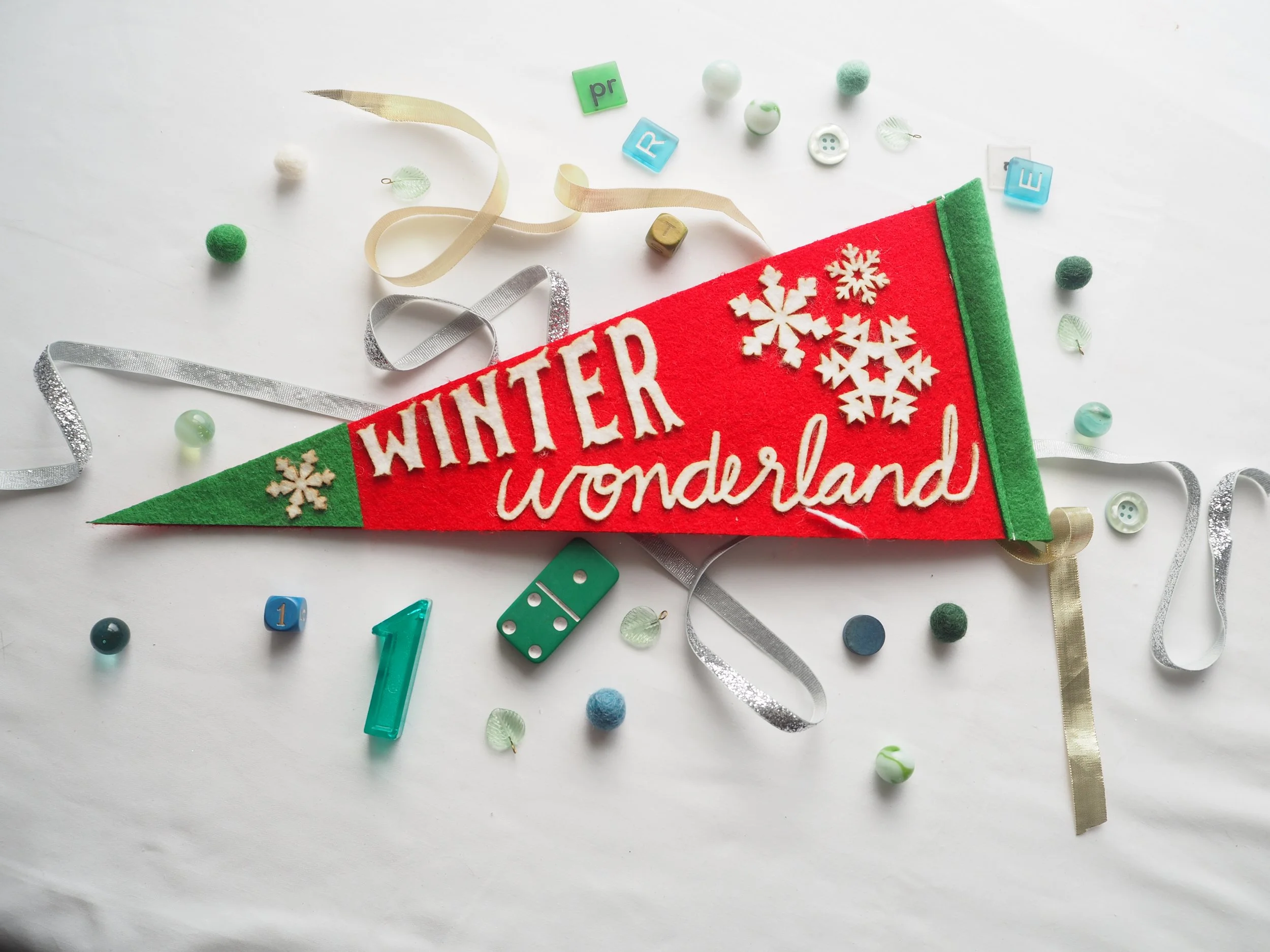 Felt Pennants_290563.JPG