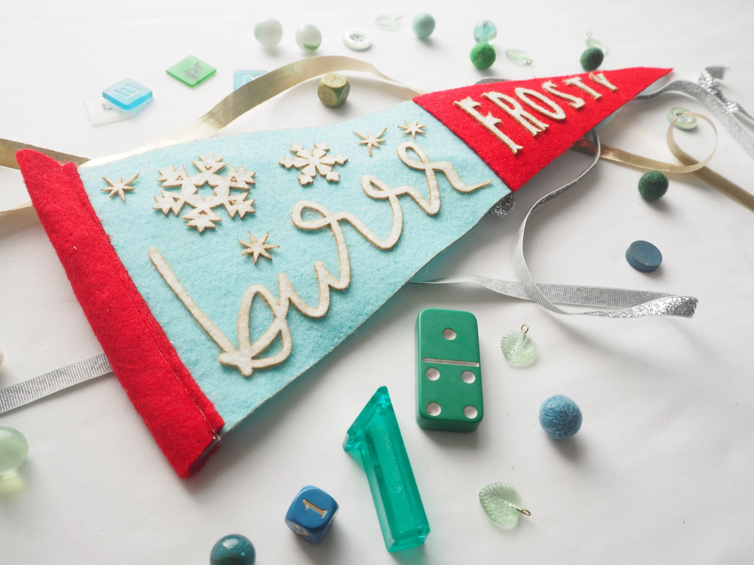 Felt Pennants_290562.JPG