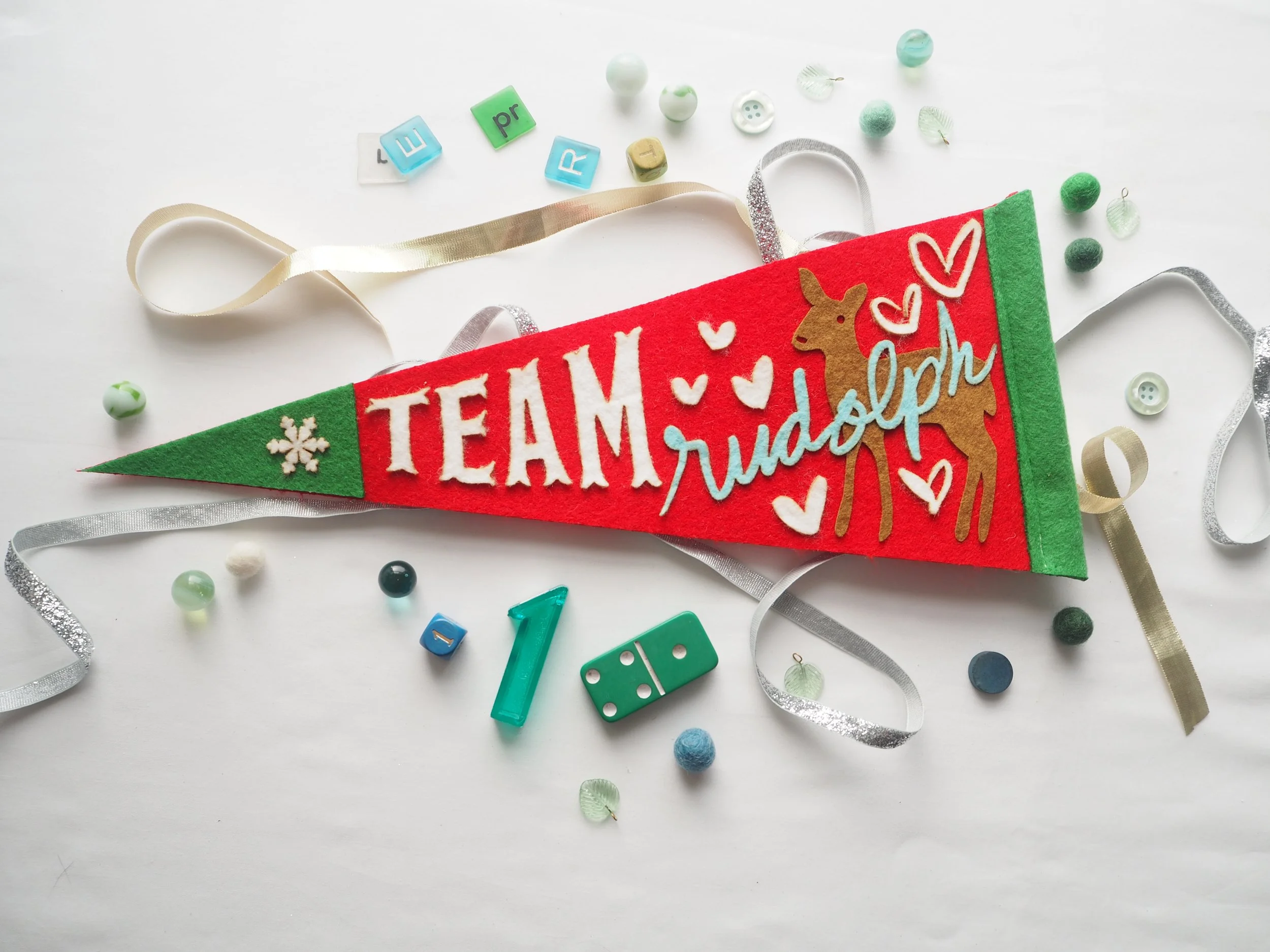 Felt Pennants_290549.JPG
