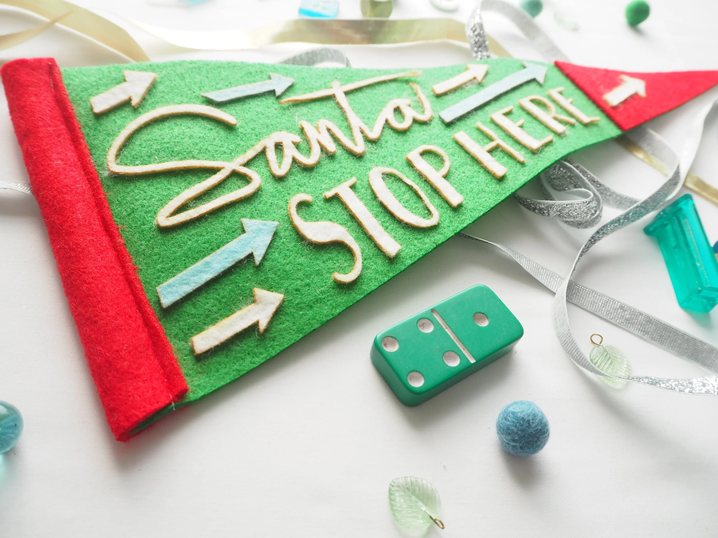 Felt Pennants_290547.JPG
