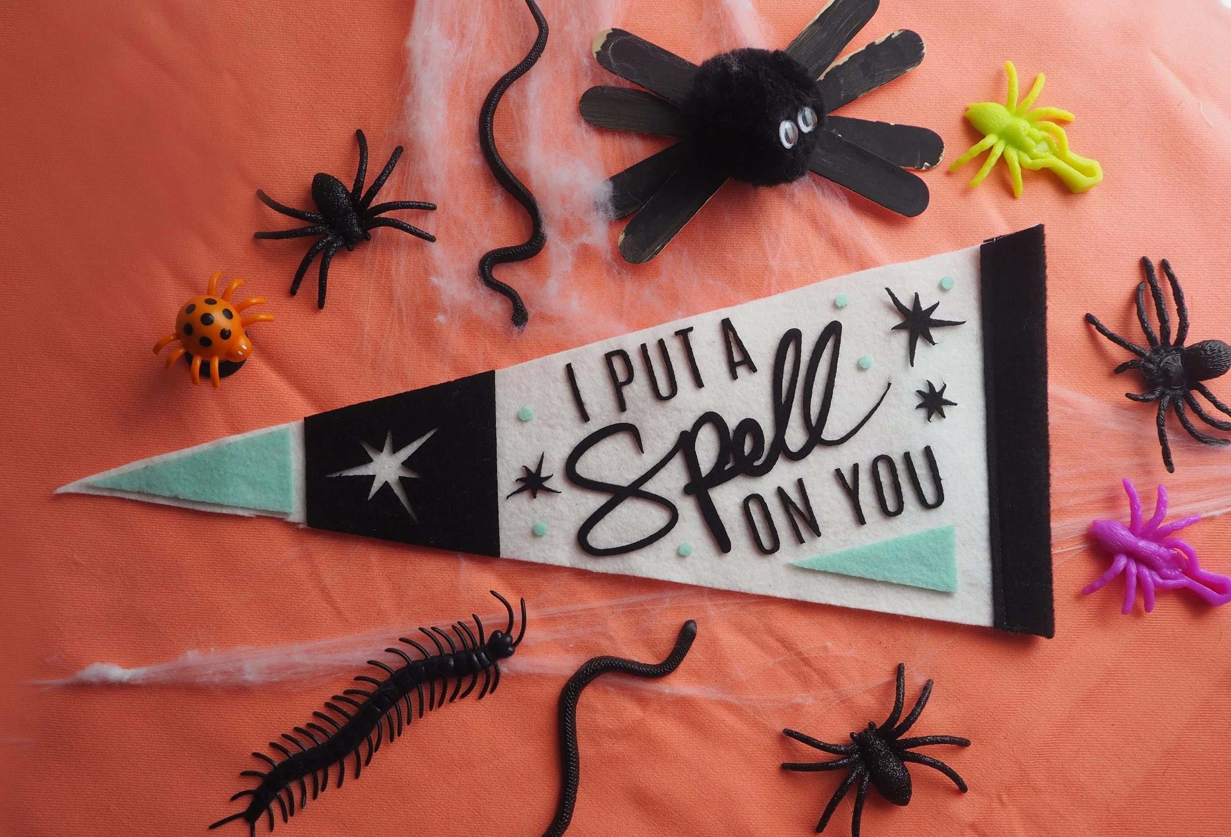 Halloween Pennants300037.JPG