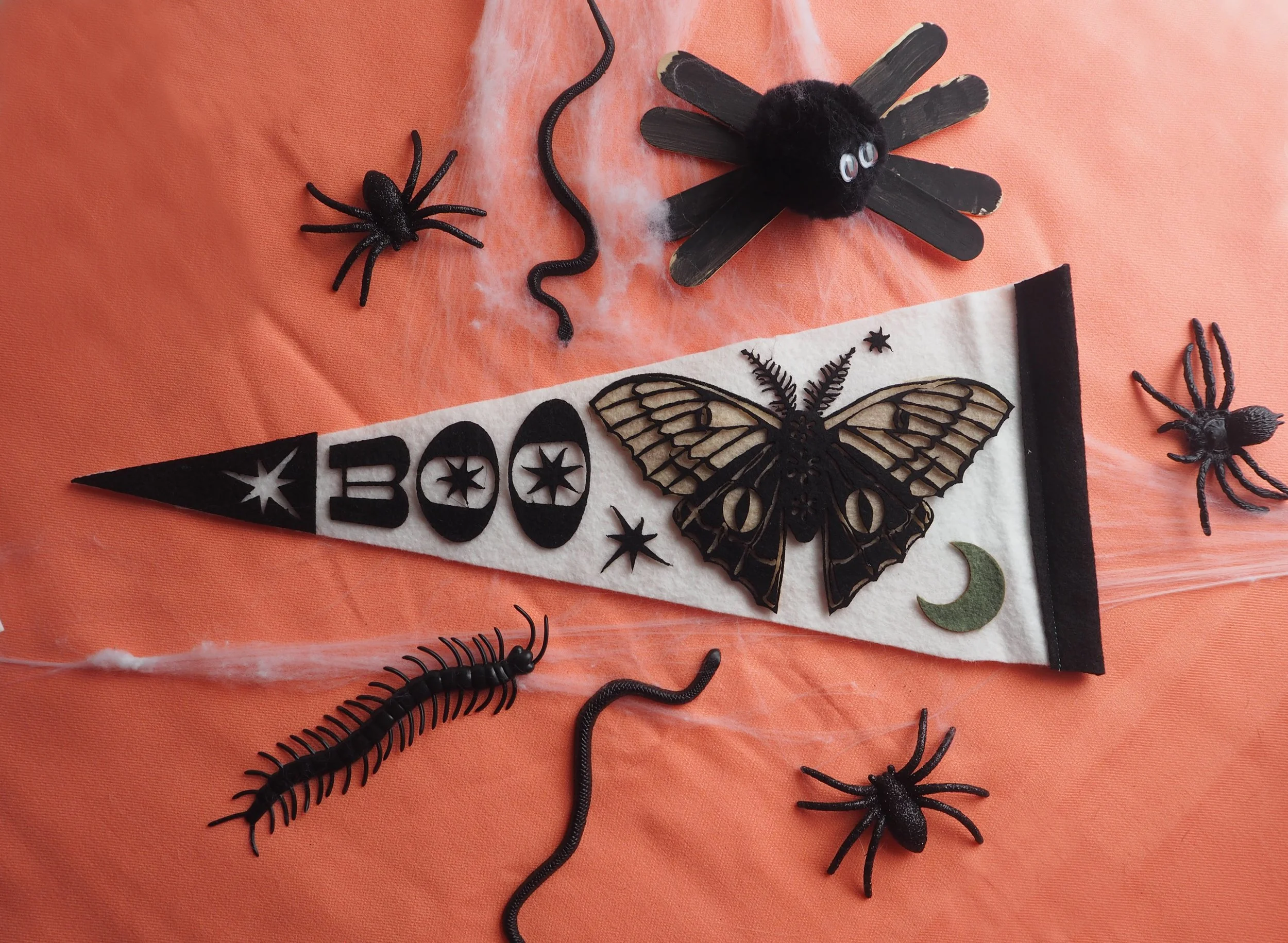 Halloween Pennants300033.JPG