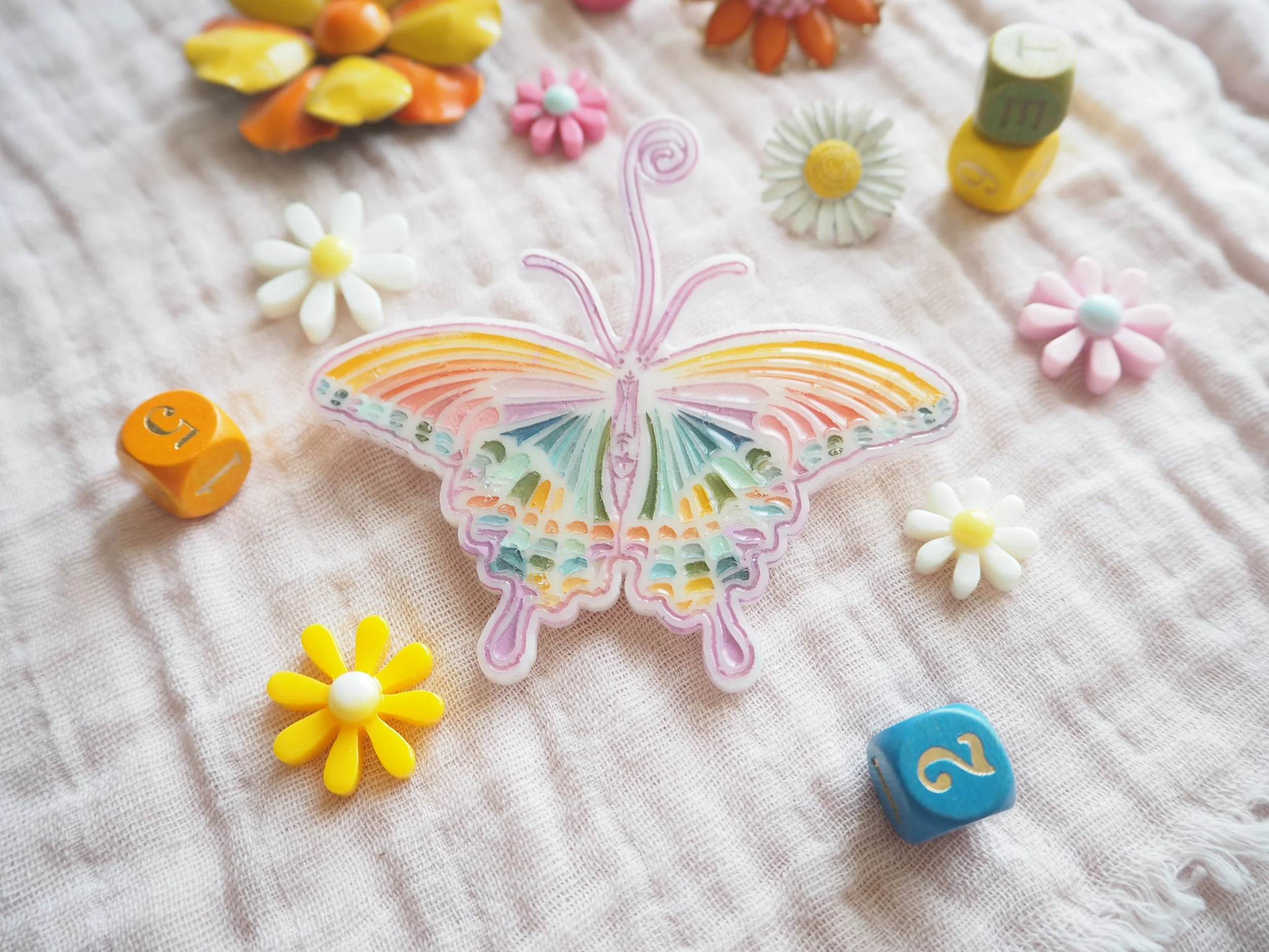 New Acrylic Broach Pins in the SHOP_090159.JPG