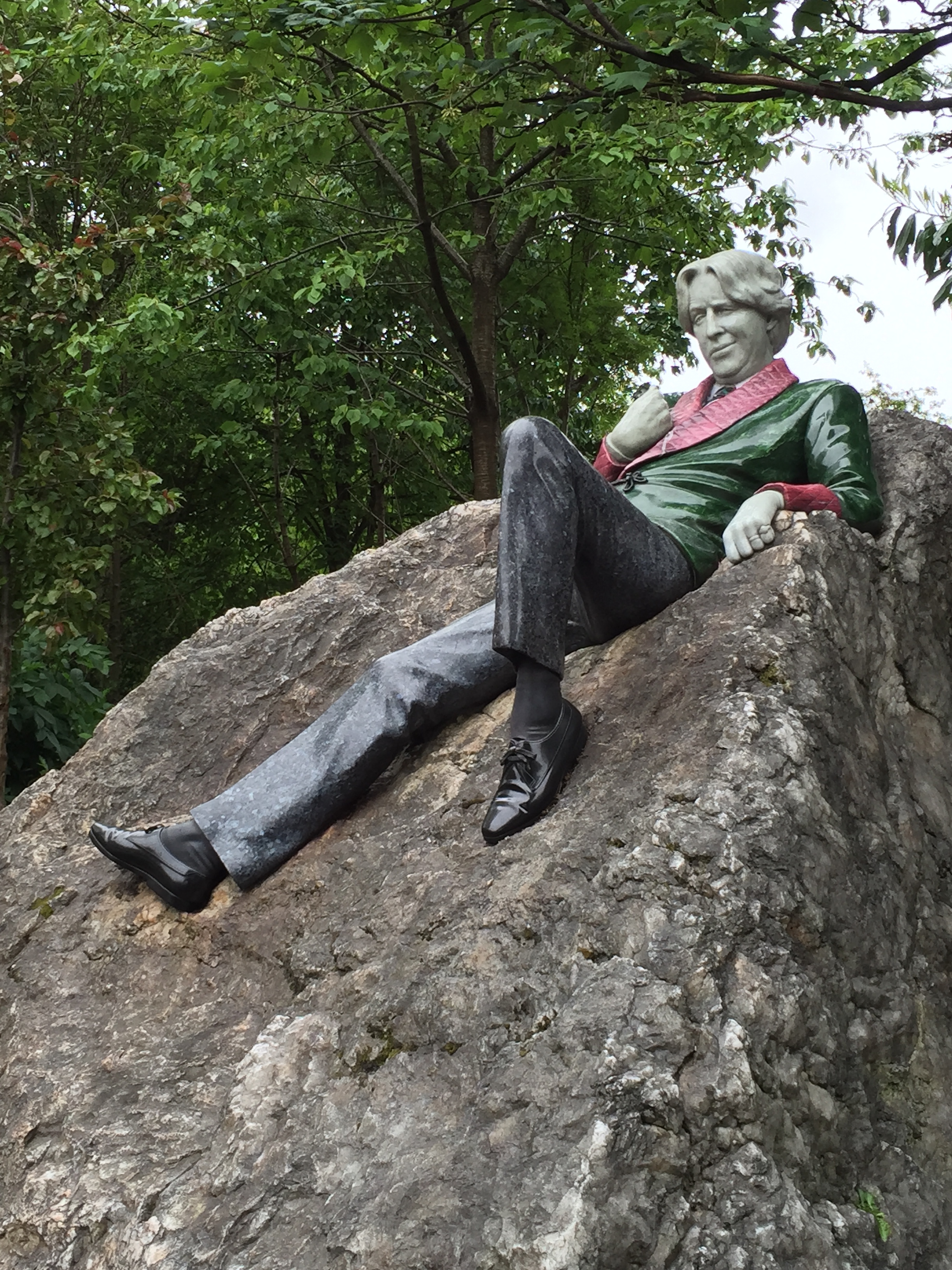 Marble sculpture in Merrion Square by artist Danny Osborne(1997).