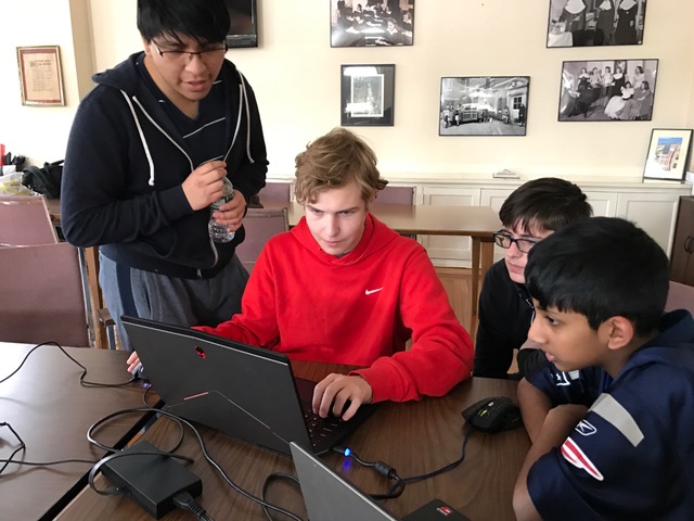 Luis teaching Unity3D during WCTD CreatingIDEAS program in 2017.