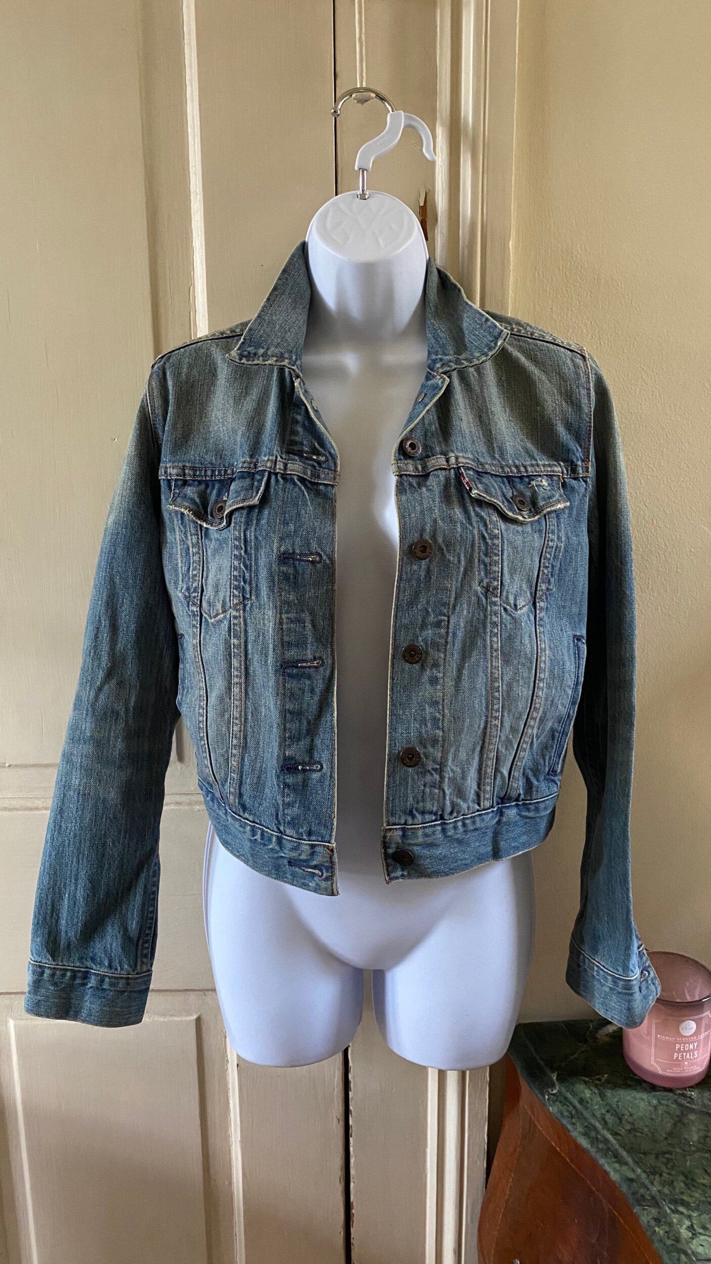 6BF5F28E-1D8D-4C08-9191-87879C4D86B6