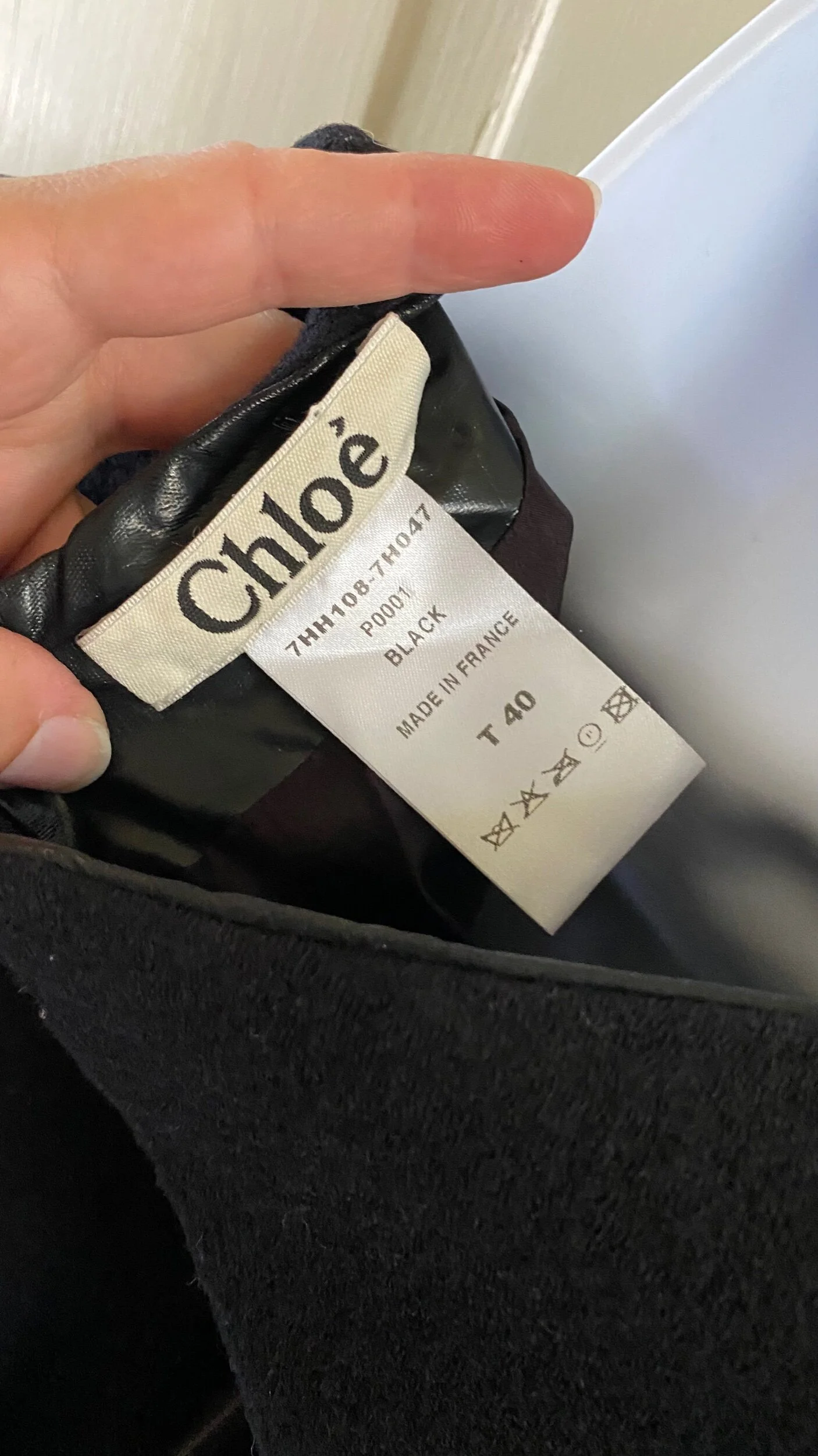 0CF25878-BB84-4717-BB81-D9942692C9AC