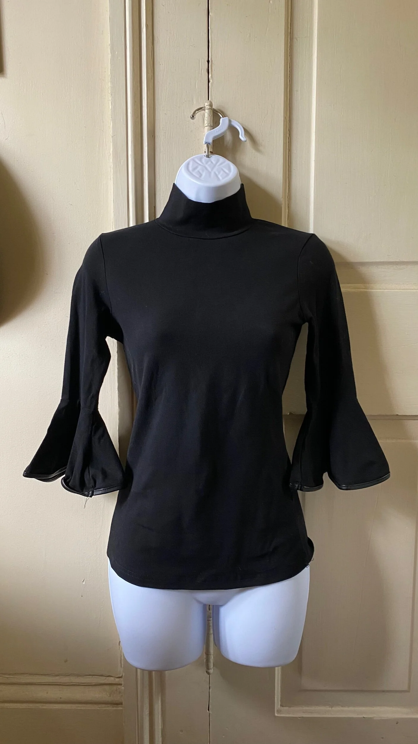 B7C6FEE0-A3FE-4AF8-97B3-1B78740B4C08