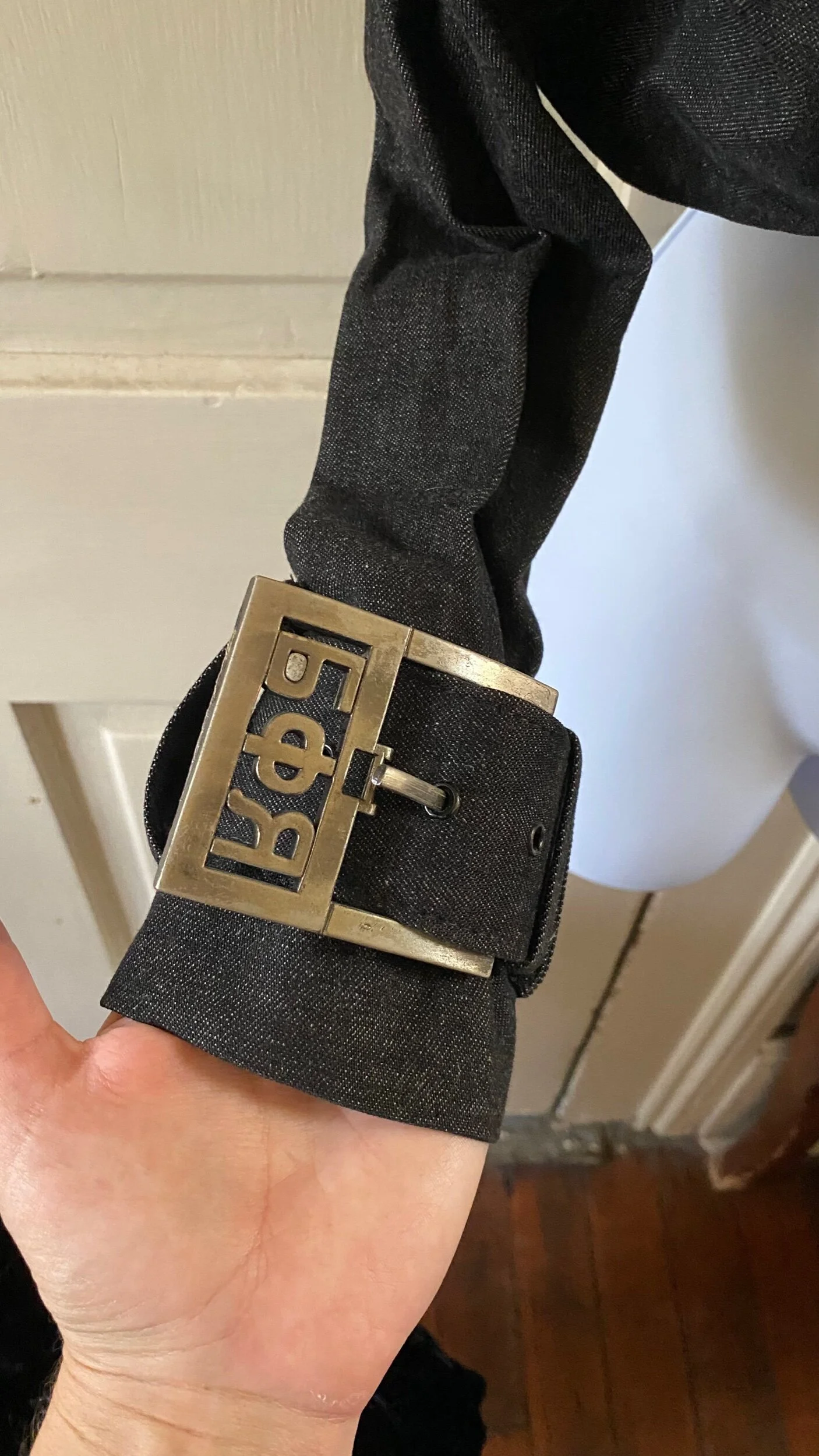 AE4FF9B6-83E8-4DB3-BDD7-BF652016C8AB