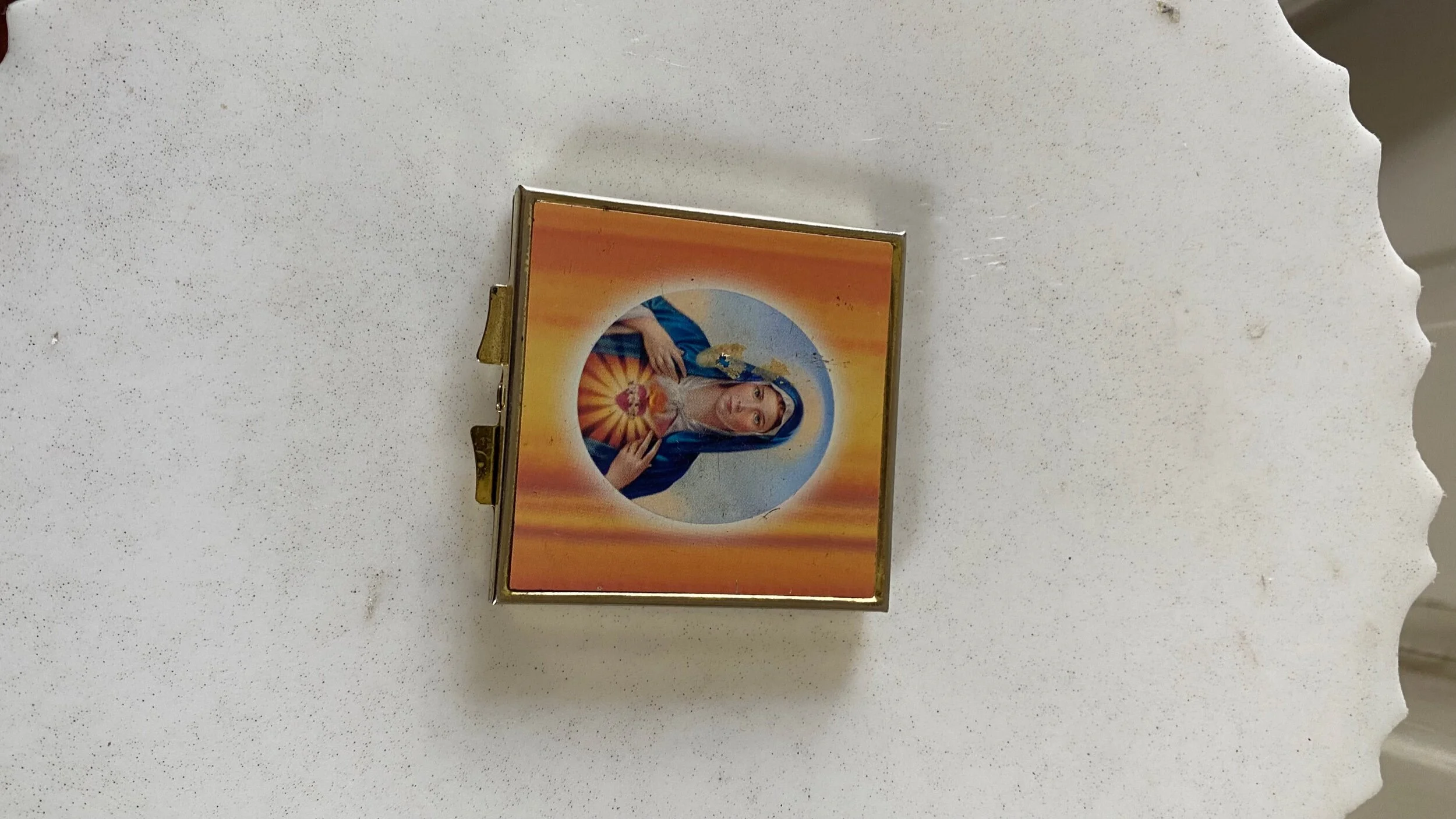 5C3571E7-3064-4C00-BD5E-90F98731FF46