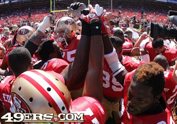 20Huddle--nfl_large_580_1000