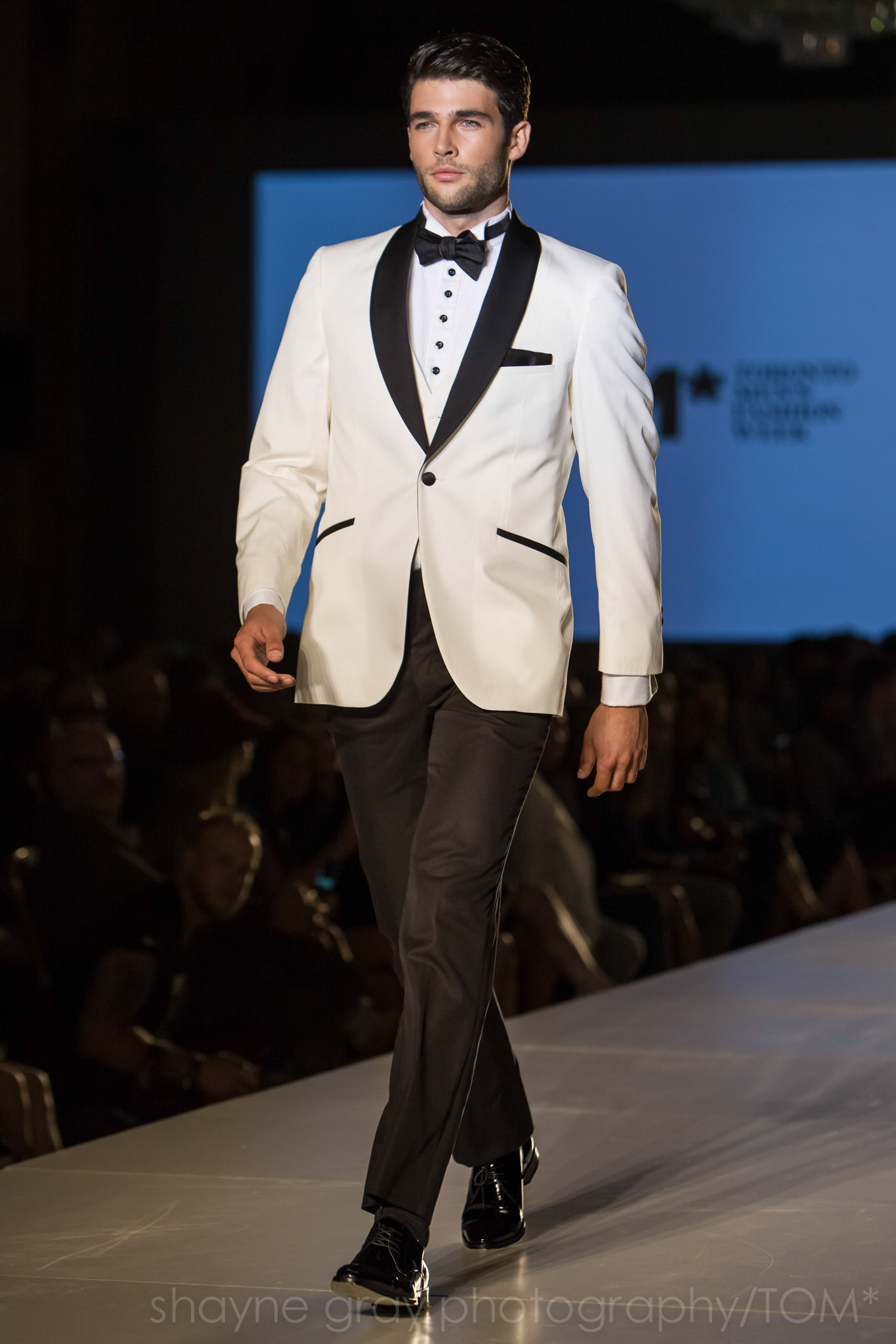 Shayne-Gray-Toronto-men's-fashion_week-TOM-christopher-bates-7396.jpg