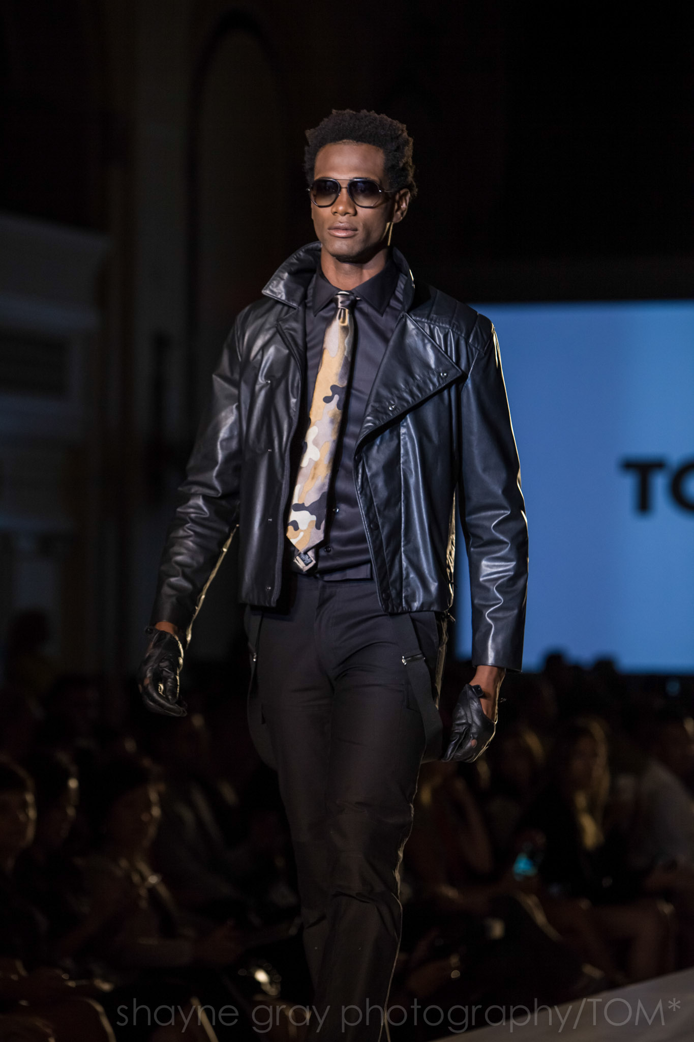 Shayne-Gray-Toronto-men's-fashion_week-TOM-christopher-bates-7387.jpg