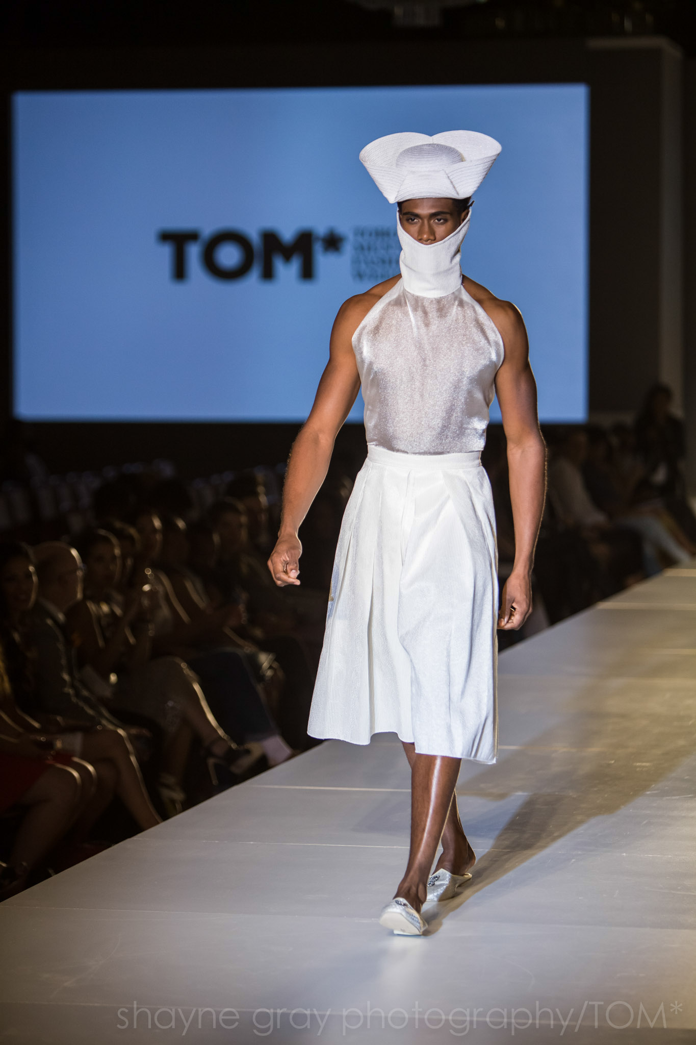 Shayne-Gray-Toronto-men's-fashion_week-TOM-l'uomo-strano-8618.jpg