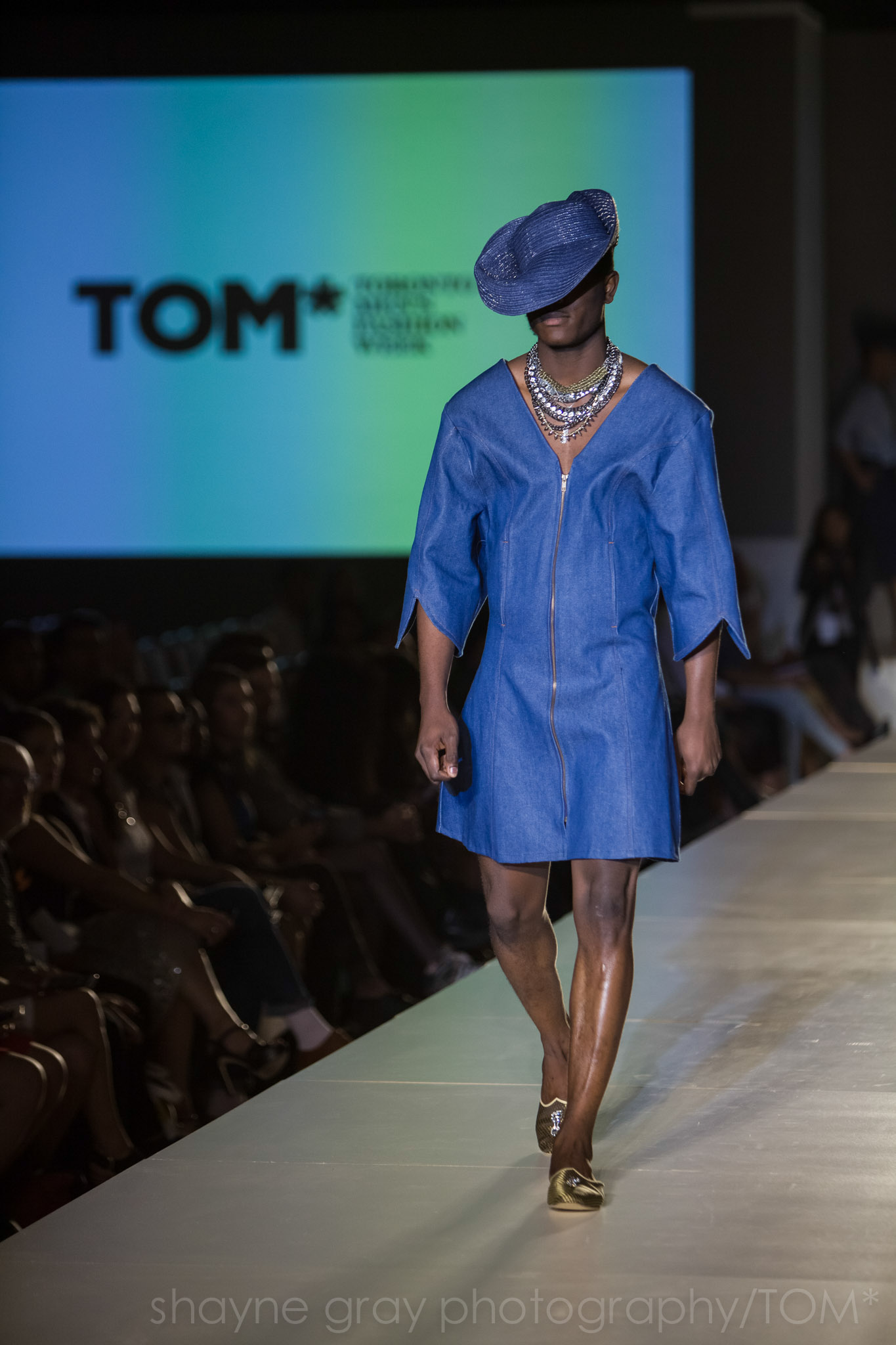 Shayne-Gray-Toronto-men's-fashion_week-TOM-l'uomo-strano-8626.jpg