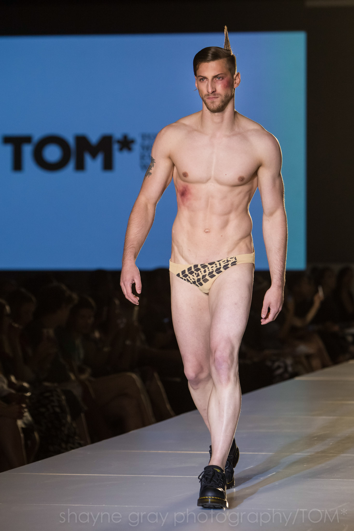 Shayne-Gray-Toronto-men's-fashion_week-TOM-lafaille-7620.jpg