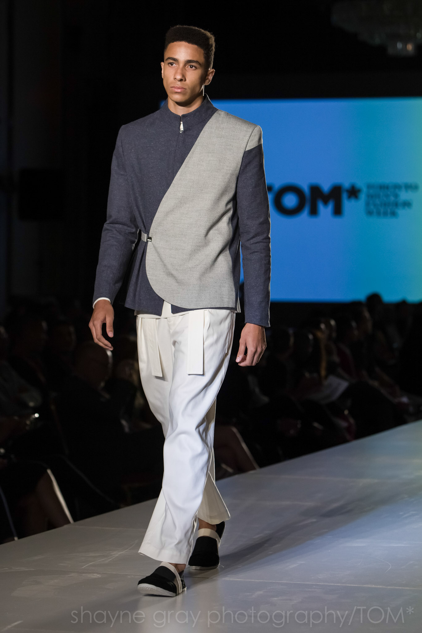 Shayne-Gray-Toronto-men's-fashion_week-TOM-christian-l'enfant-roi-6599.jpg
