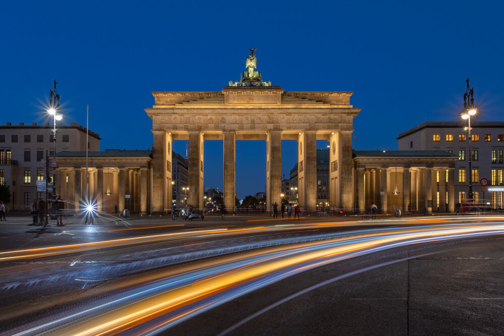 Brandenburg Gate Berlin Germany.jpg