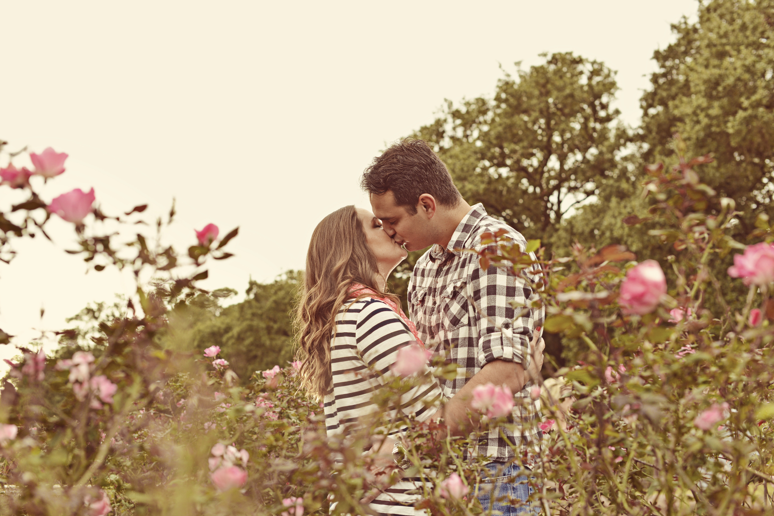 Alex & Sarah-16Antique.jpg