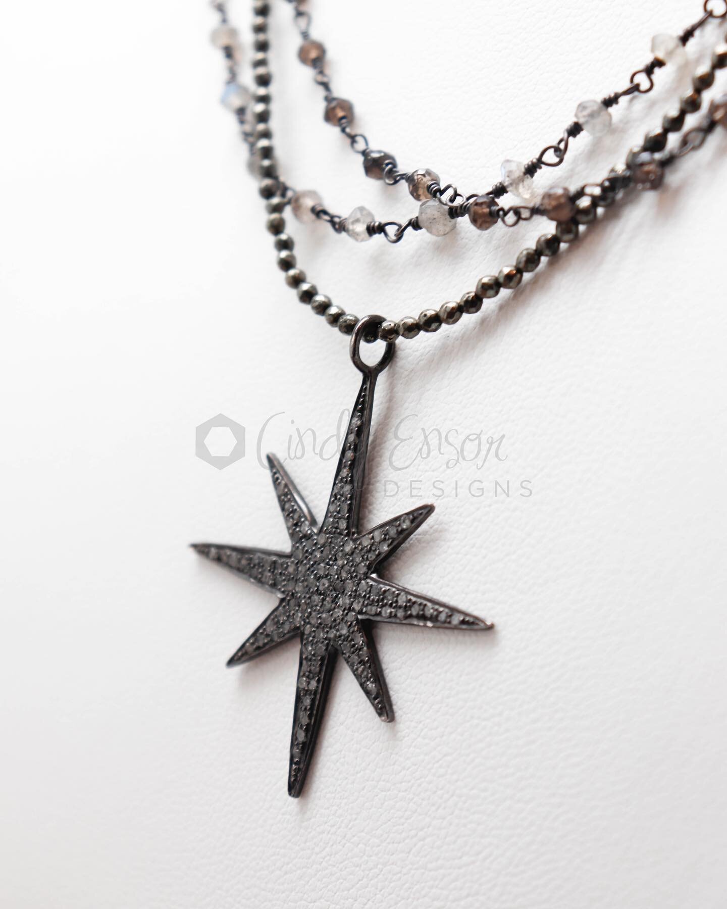 Want the layered look but don&rsquo;t want to wear multiple necklaces? Our multi layered star necklace is PERFECT for you&hellip; all in one! This best seller is also available with a pave diamond cross pendant 🌟✝️💎 
&bull;
&bull;
&bull;
&bull;
&bu