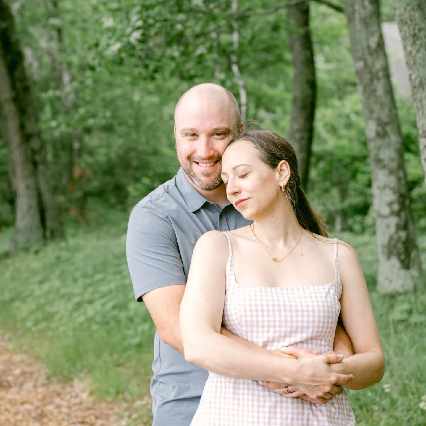 6 years together. Wedding in September. 🥰

📷 @kaylaleephotomn