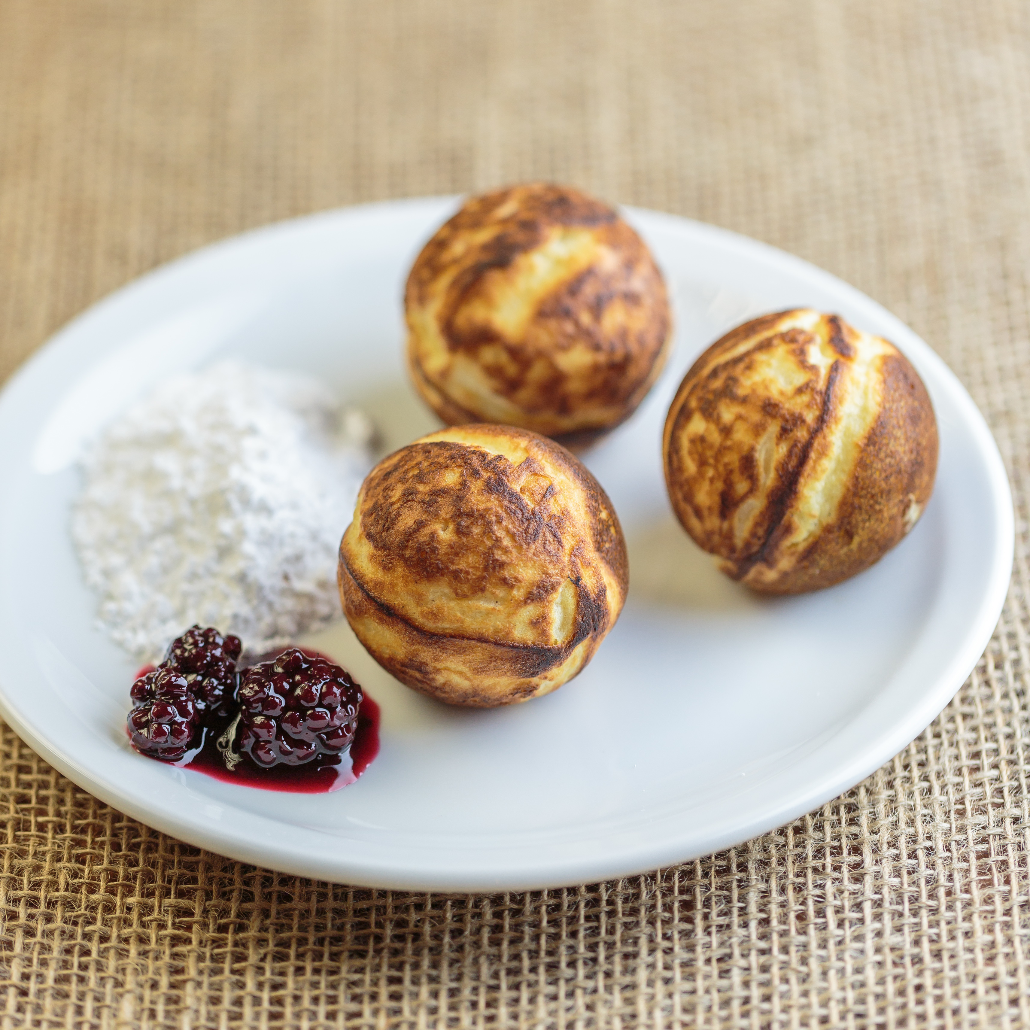 Ebelskiver - Æbleskiver
