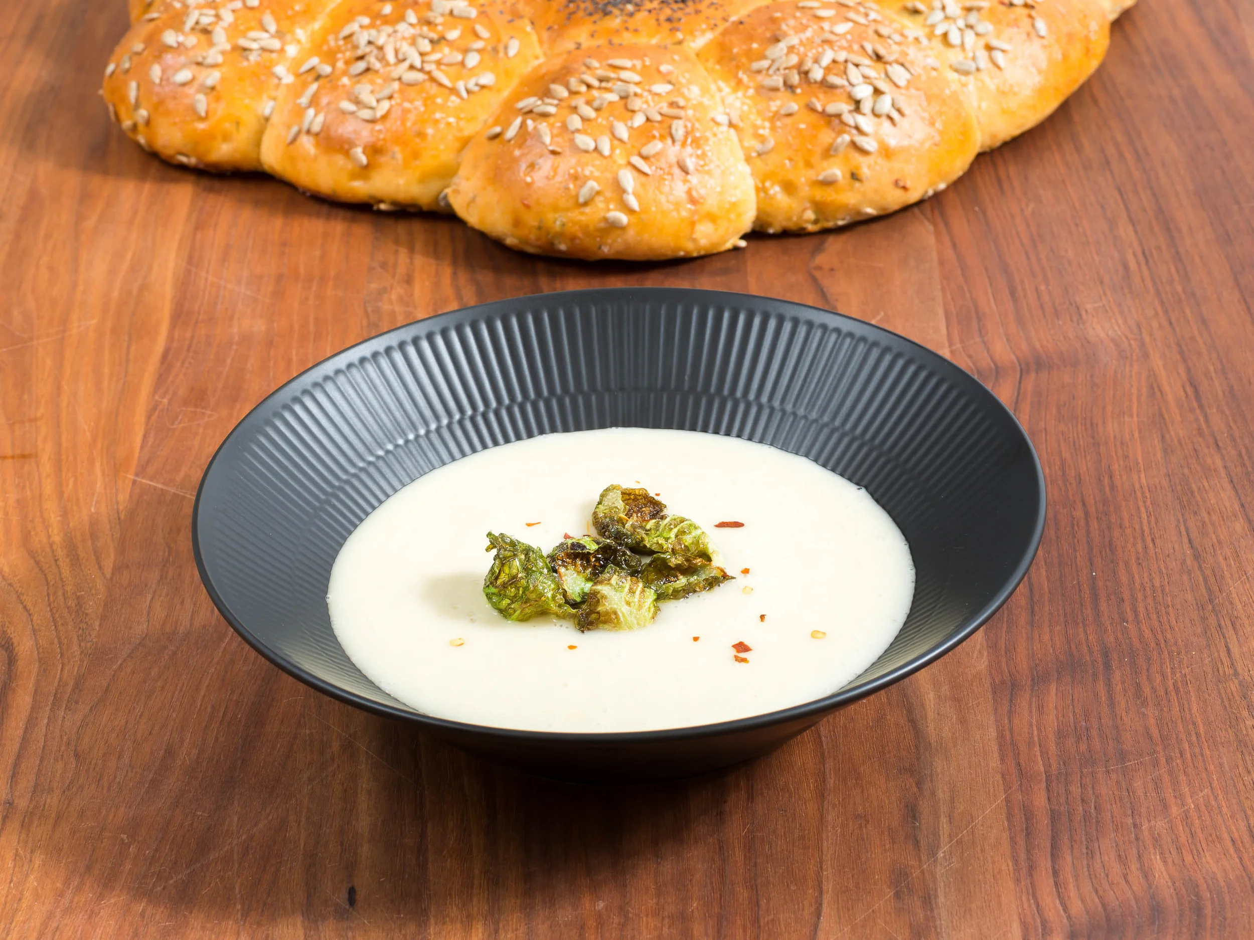 Roasted Garlic and Potato Soup