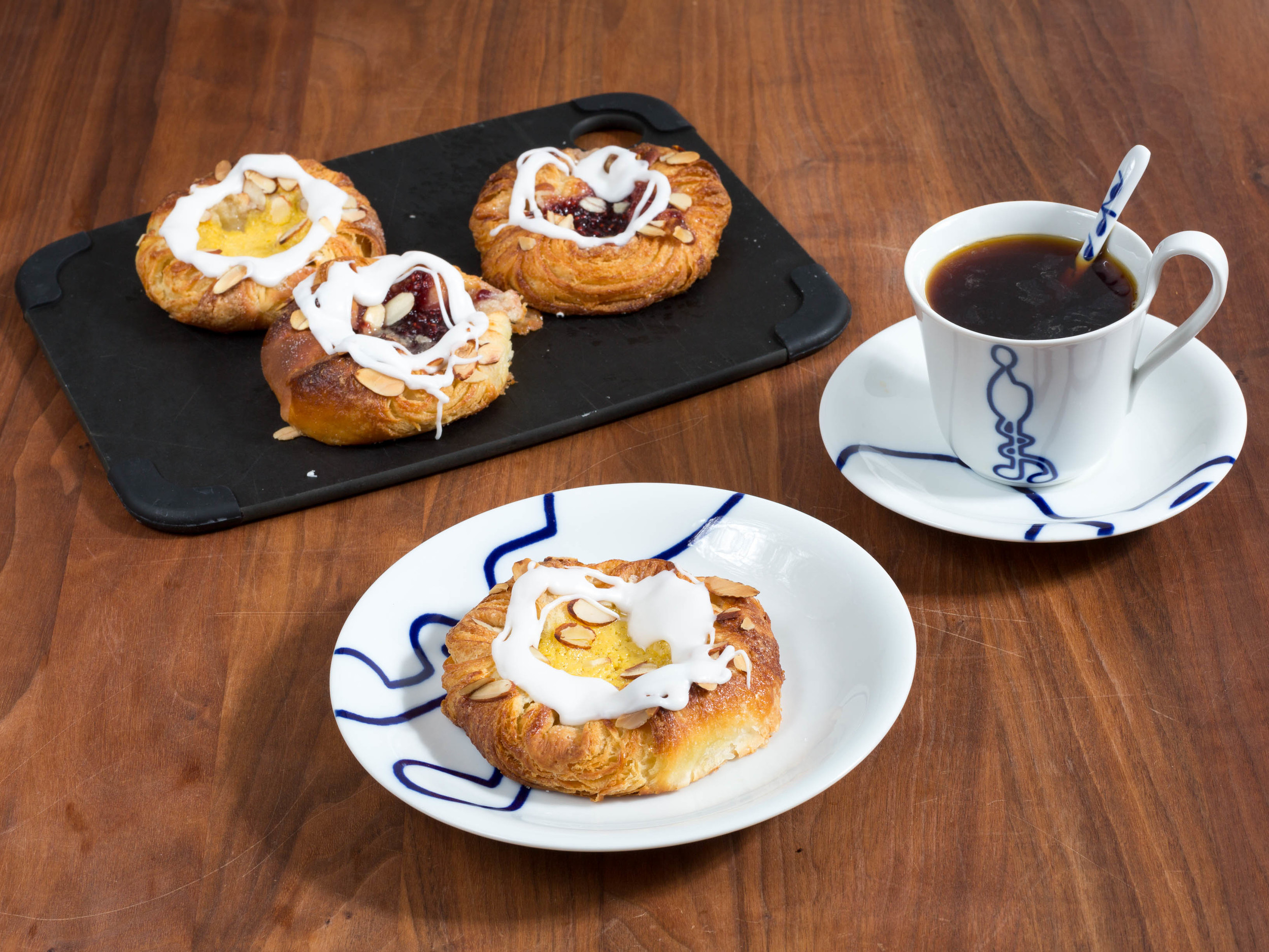 Danish with custard and jam aka a Spandauer.
