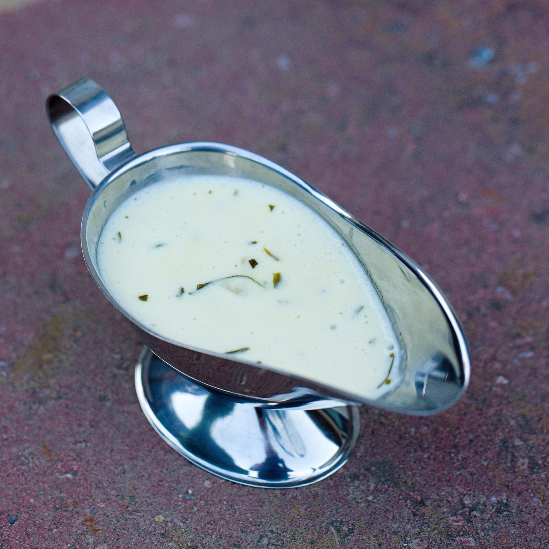 White Cream Sauce with Tarragon 