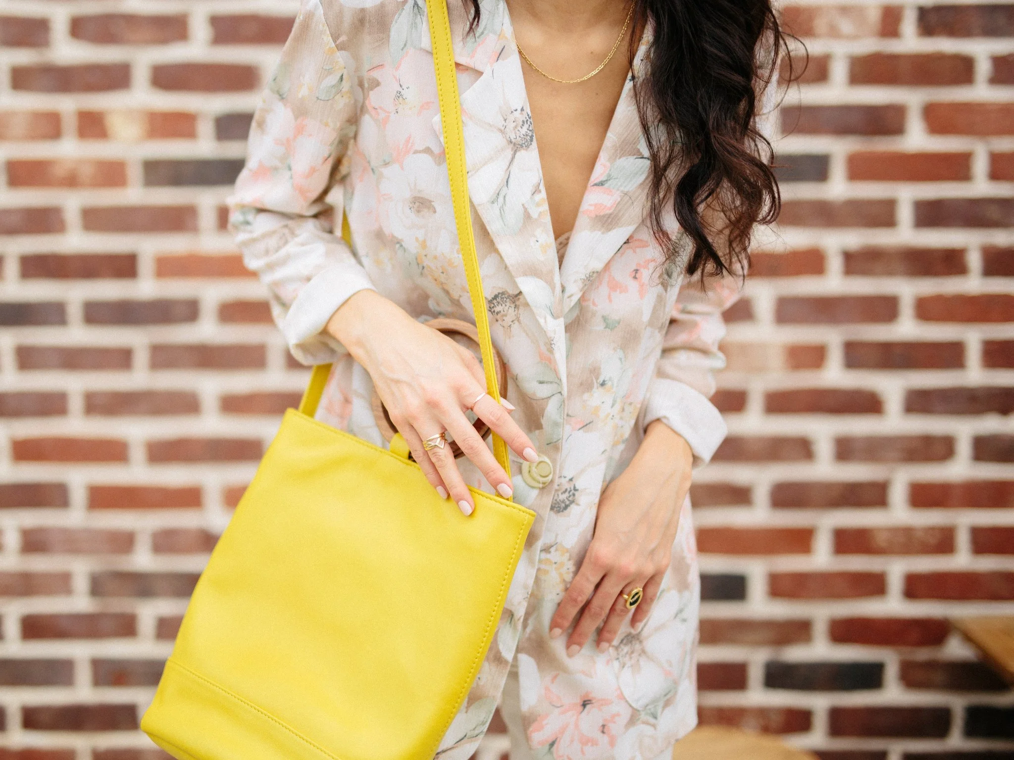yello bucket bag.jpg