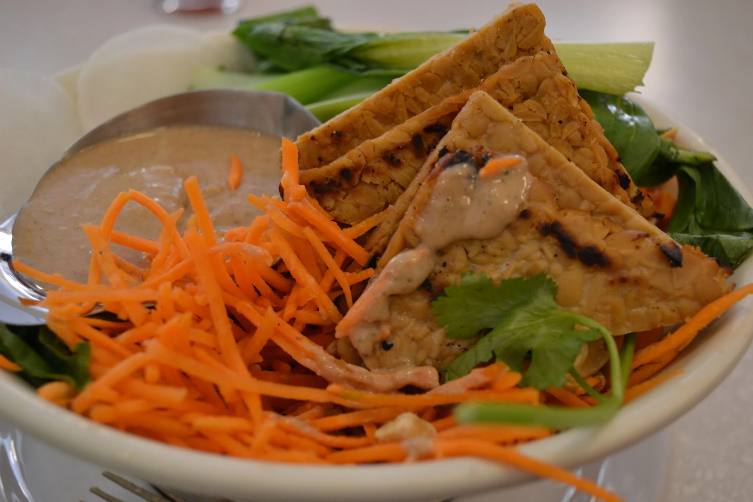 Thai rice bowl at Aux Vivres