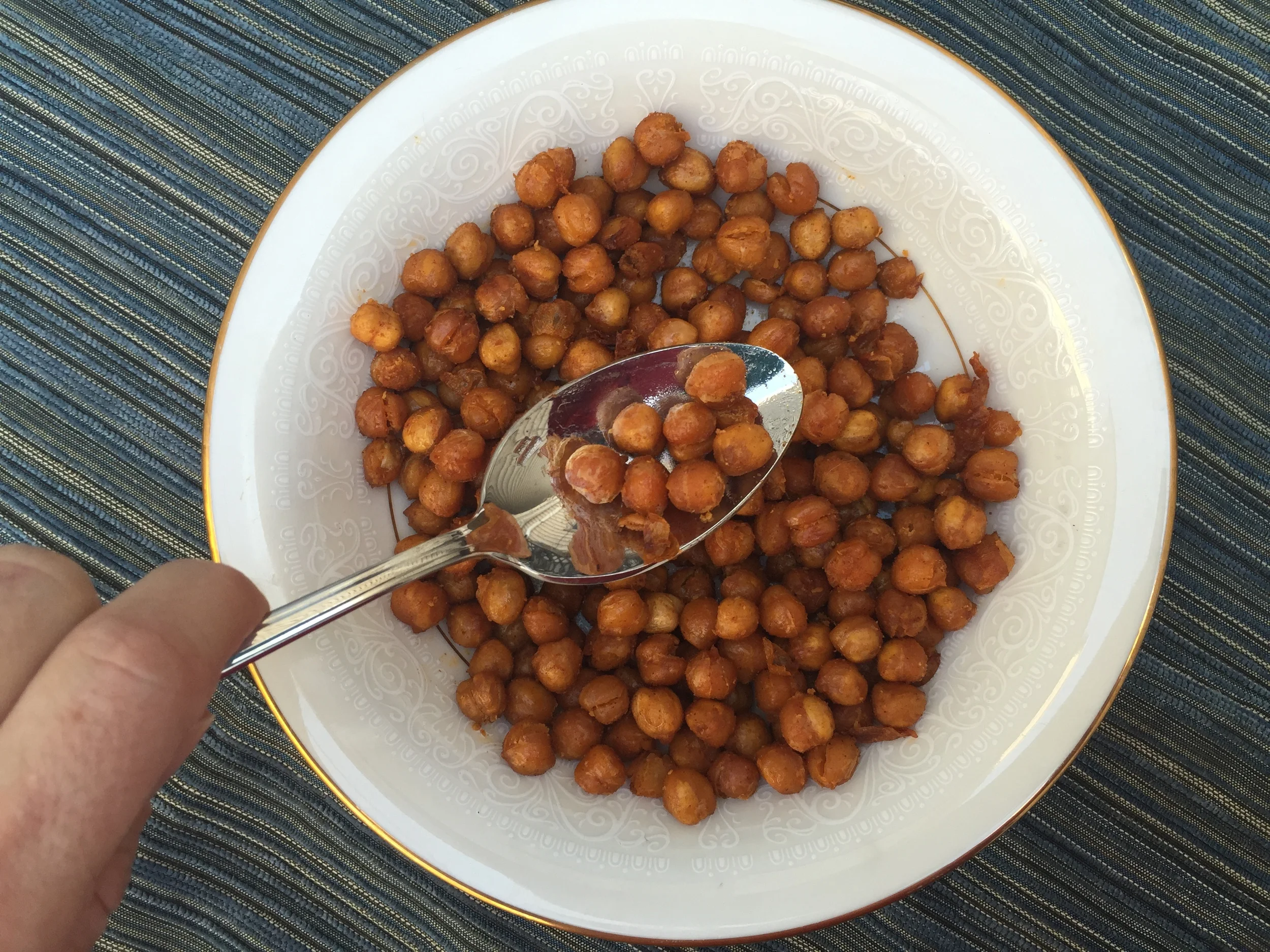 [recipe!] Crispy Roasted Chickpeas
