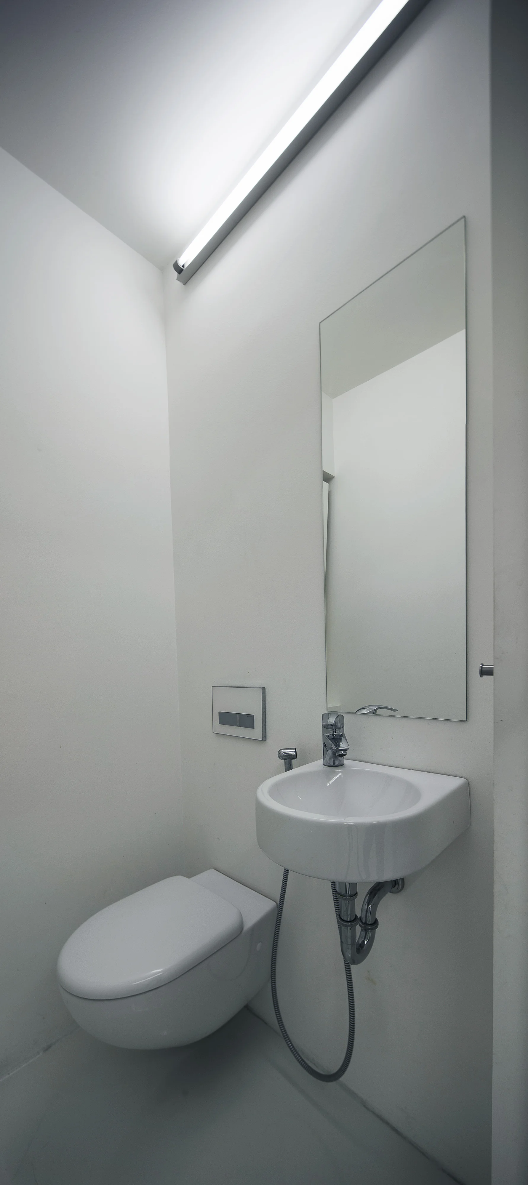 008_toilet_001.jpg