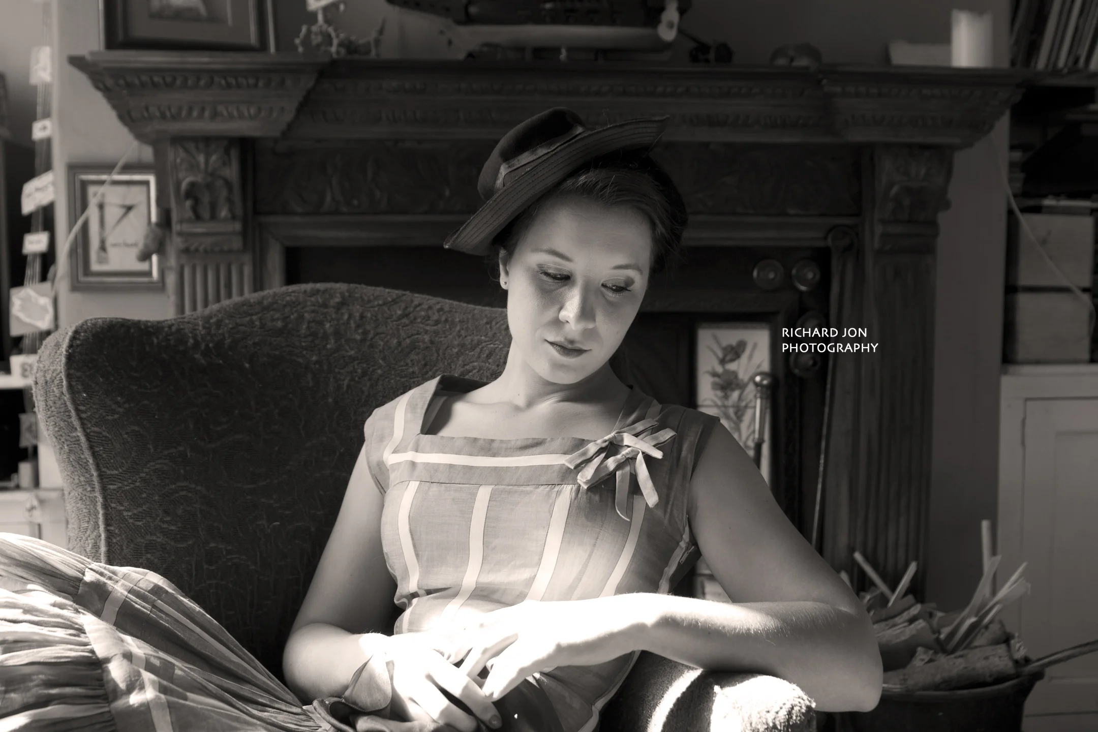 wm B&W Annia-5570.jpg