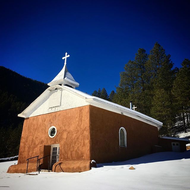 One of the prettiest little churches in northern New Mexico. I&rsquo;ve passed it a hundred times and each time I look forward to seeing it as I round a bend in the road. This time however, with a fresh blanket of snow, I just had to stop. This one i