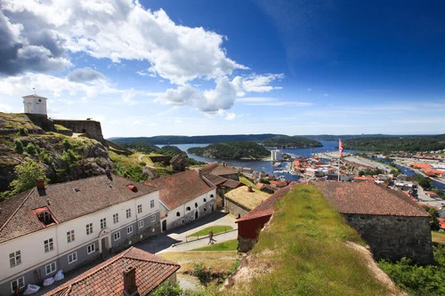 Fredriksten-festning-utsikt.jpg
